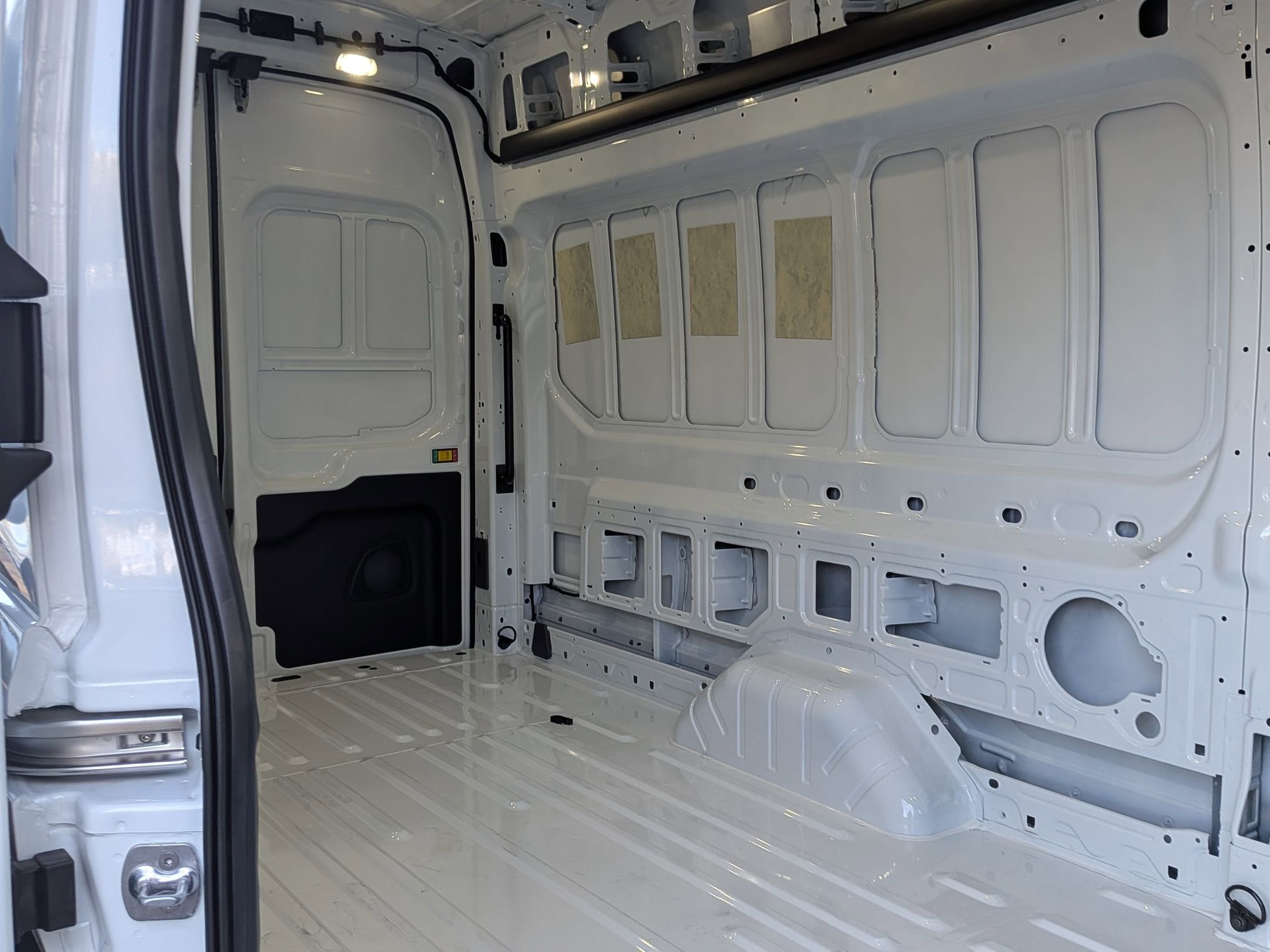 2026 FORD TRANSIT - Image 23