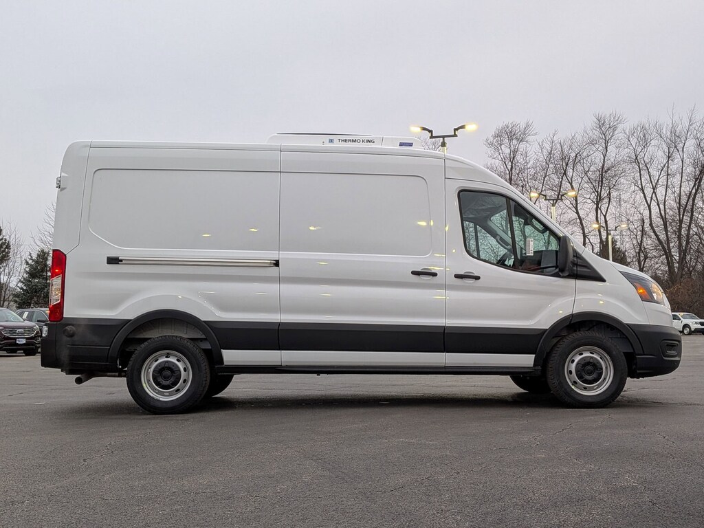 New 2026 Ford Transit T-250 148 Med Rf 9150 GVWR RWD T-250 148 Med Rf 9150 GVWR RWD