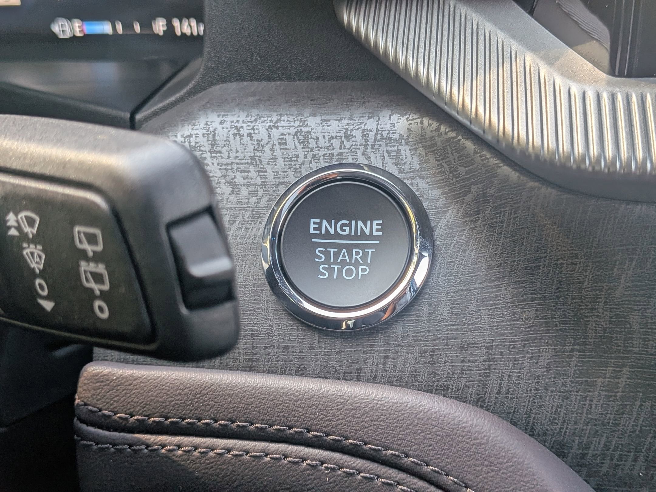 2025 FORD EXPLORER - Image 17