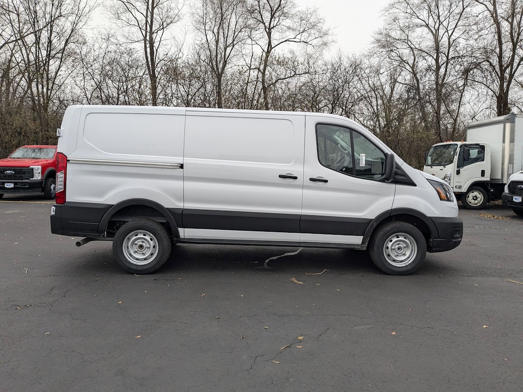 New 2024 Ford Transit T-250 130 Low Rf 9070 GVWR RWD T-250 148 Low Rf 9070 GVWR RWD