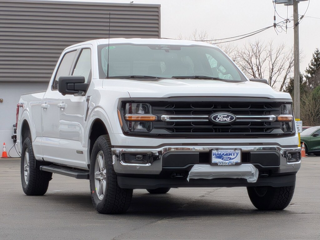 New 2026 Ford F-150 XLT 4WD SuperCrew 6.5 Box TRUCK