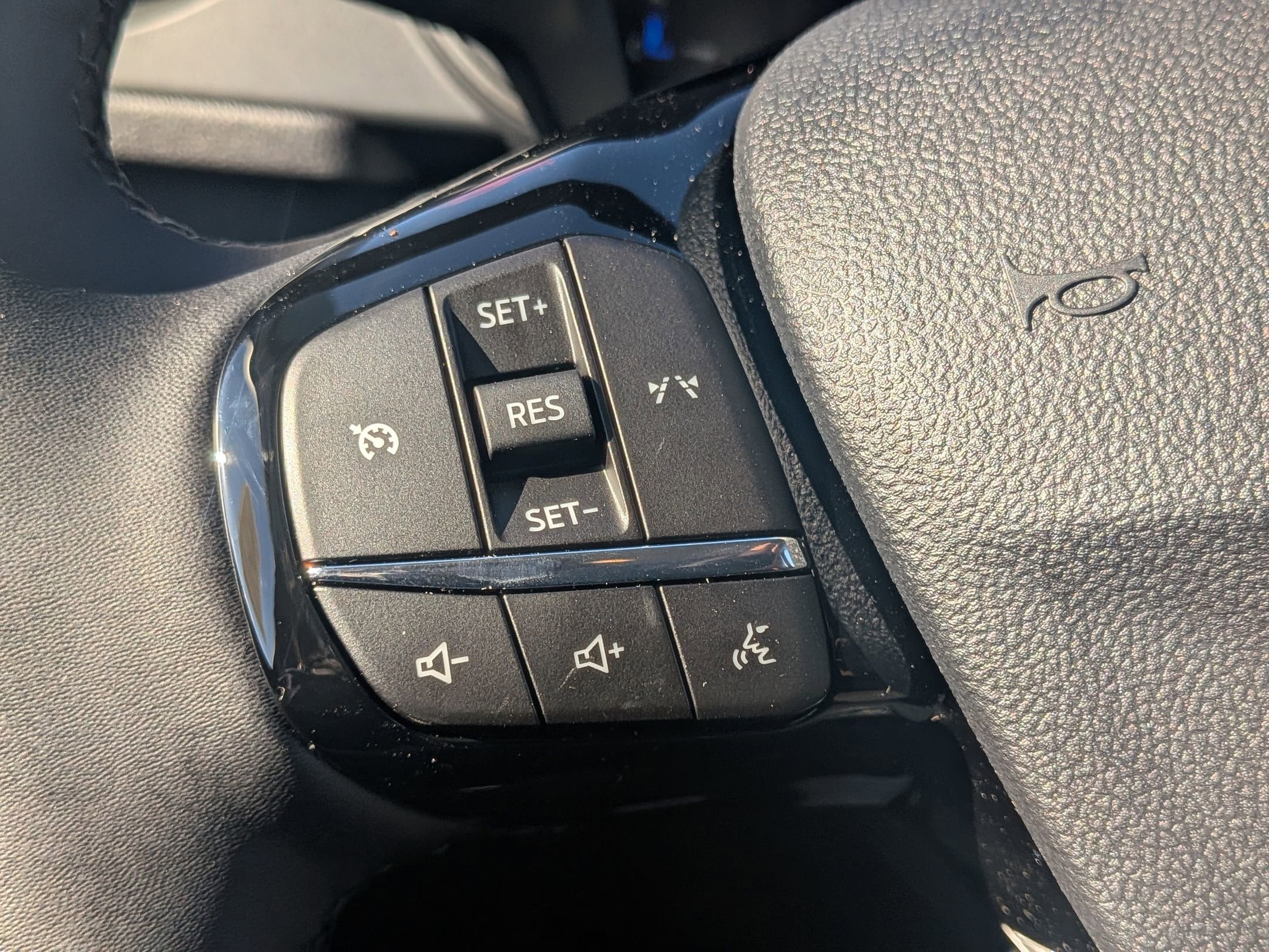 2026 FORD ESCAPE - Image 14