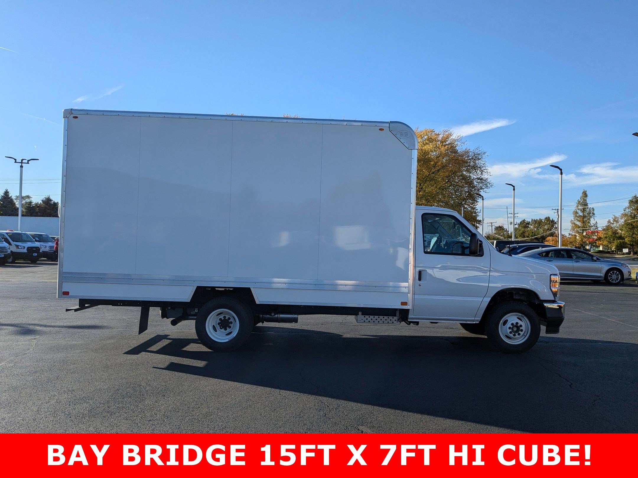 2025 Ford E-450 DRW photo 4