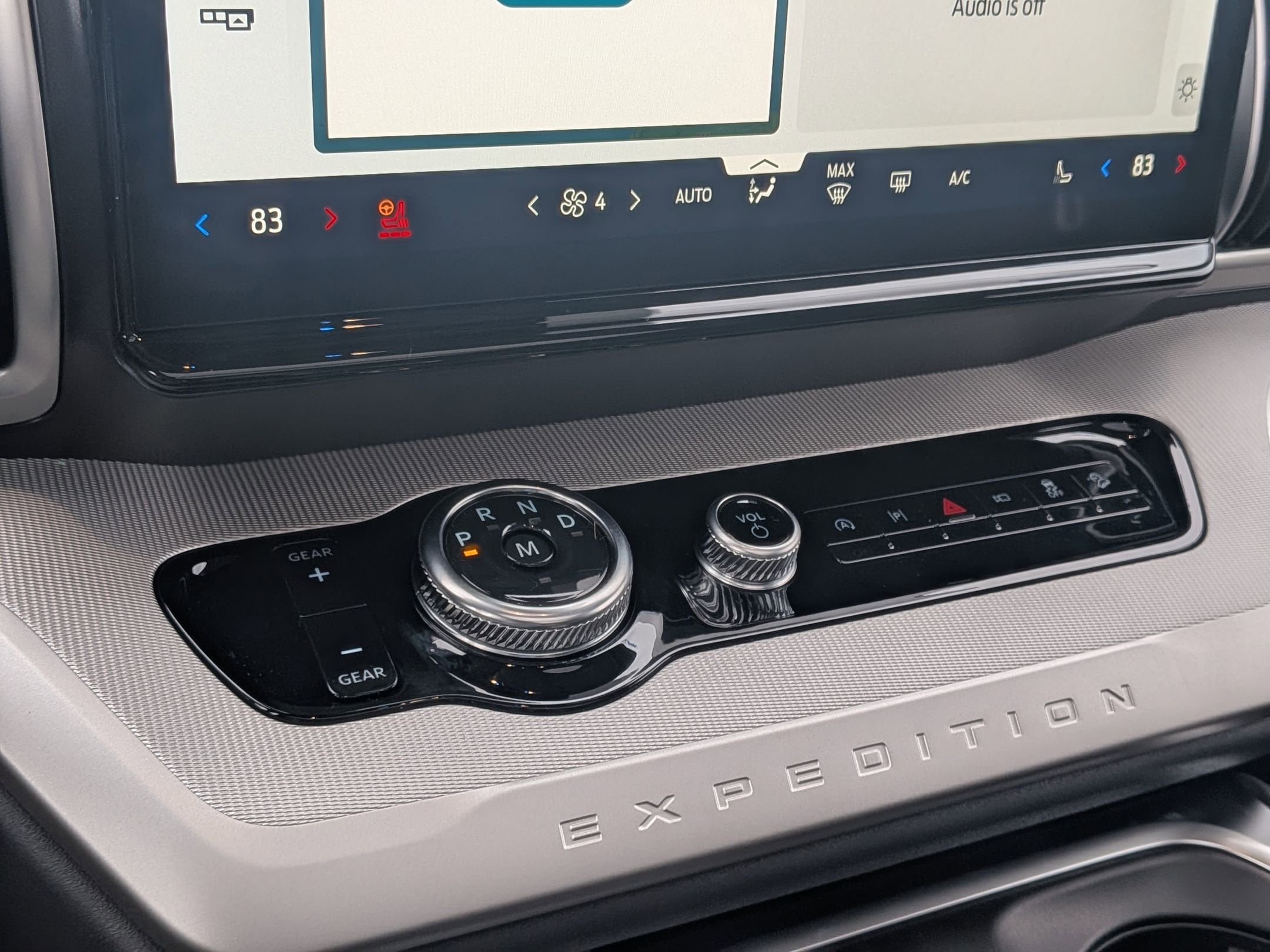 2025 FORD EXPEDITION MAX - Image 17