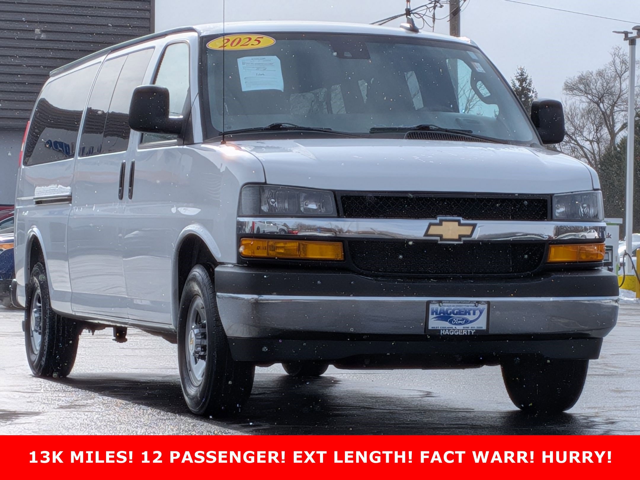 2025 CHEVROLET EXPRESS - Image 3