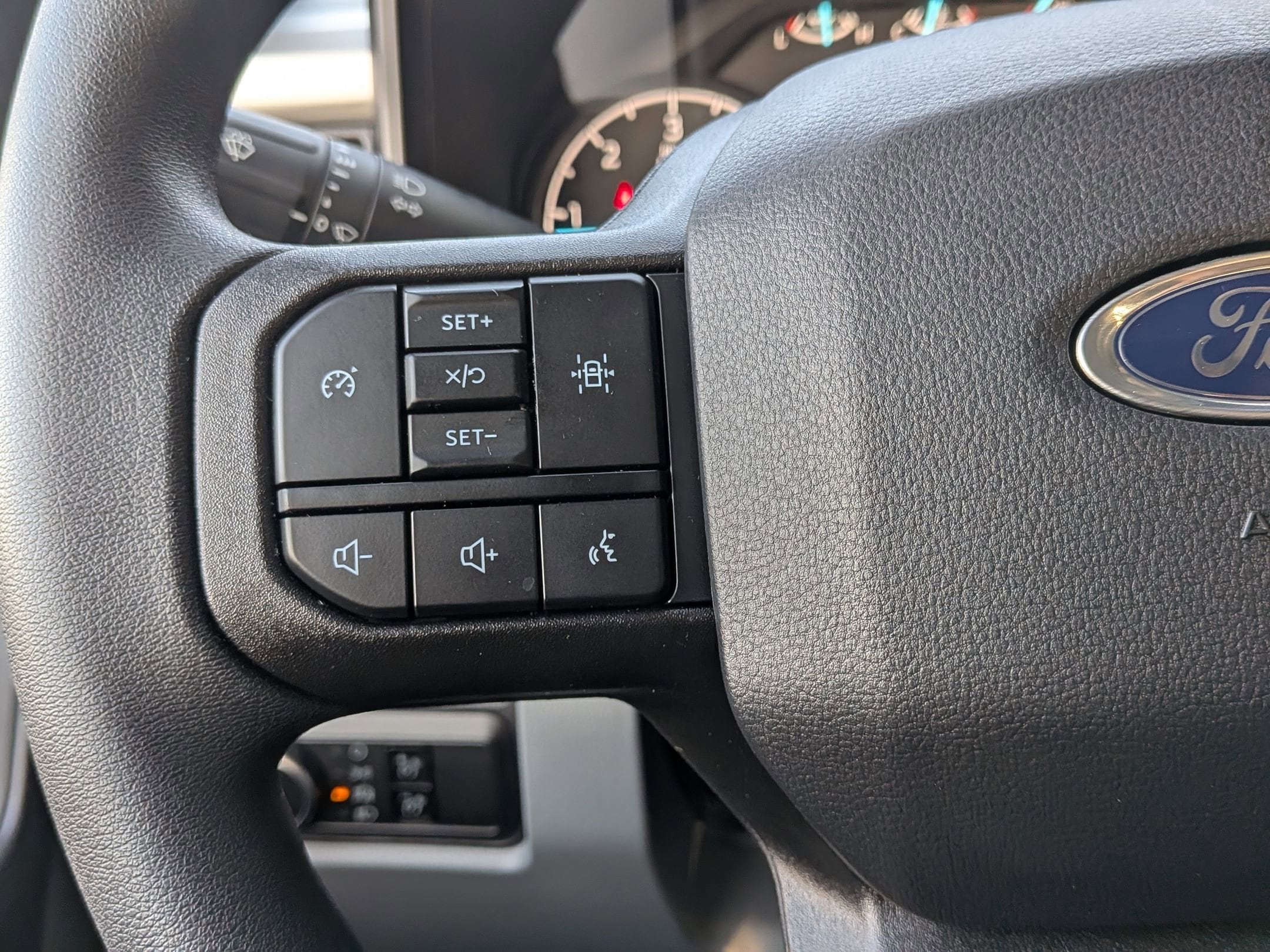 2026 FORD F-350 - Image 14