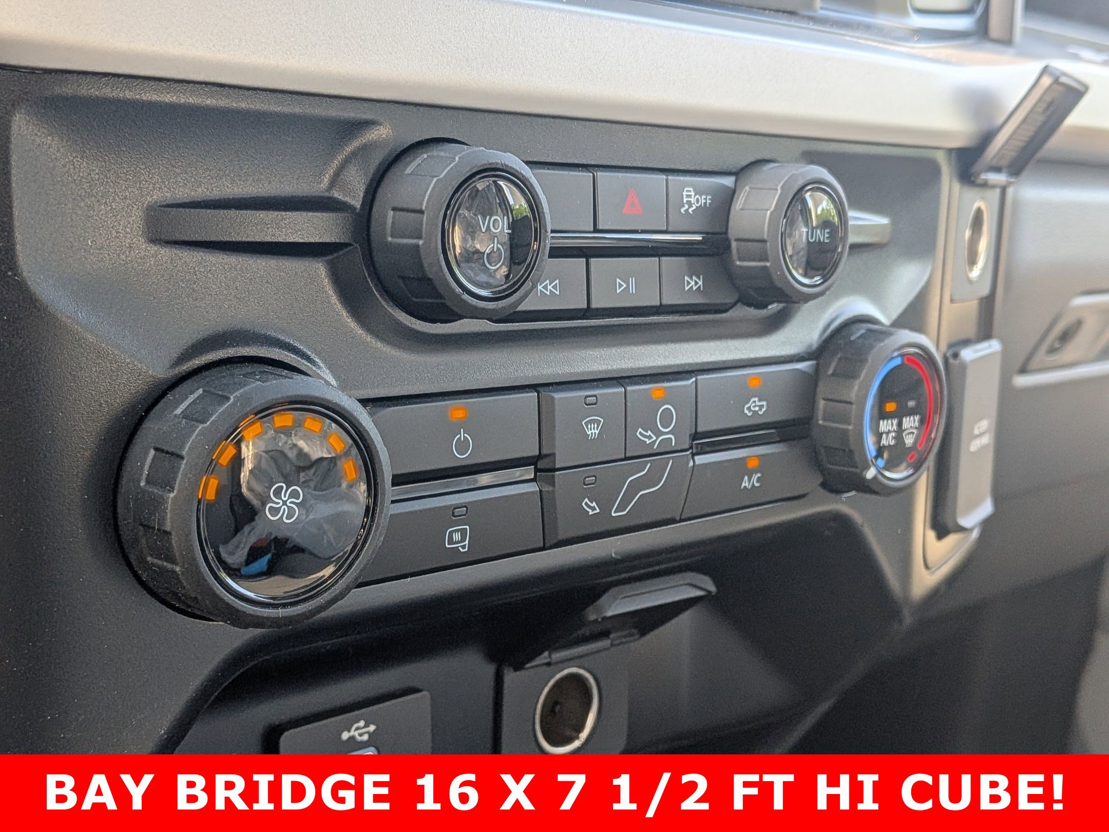 2025 FORD F-450 - Image 18