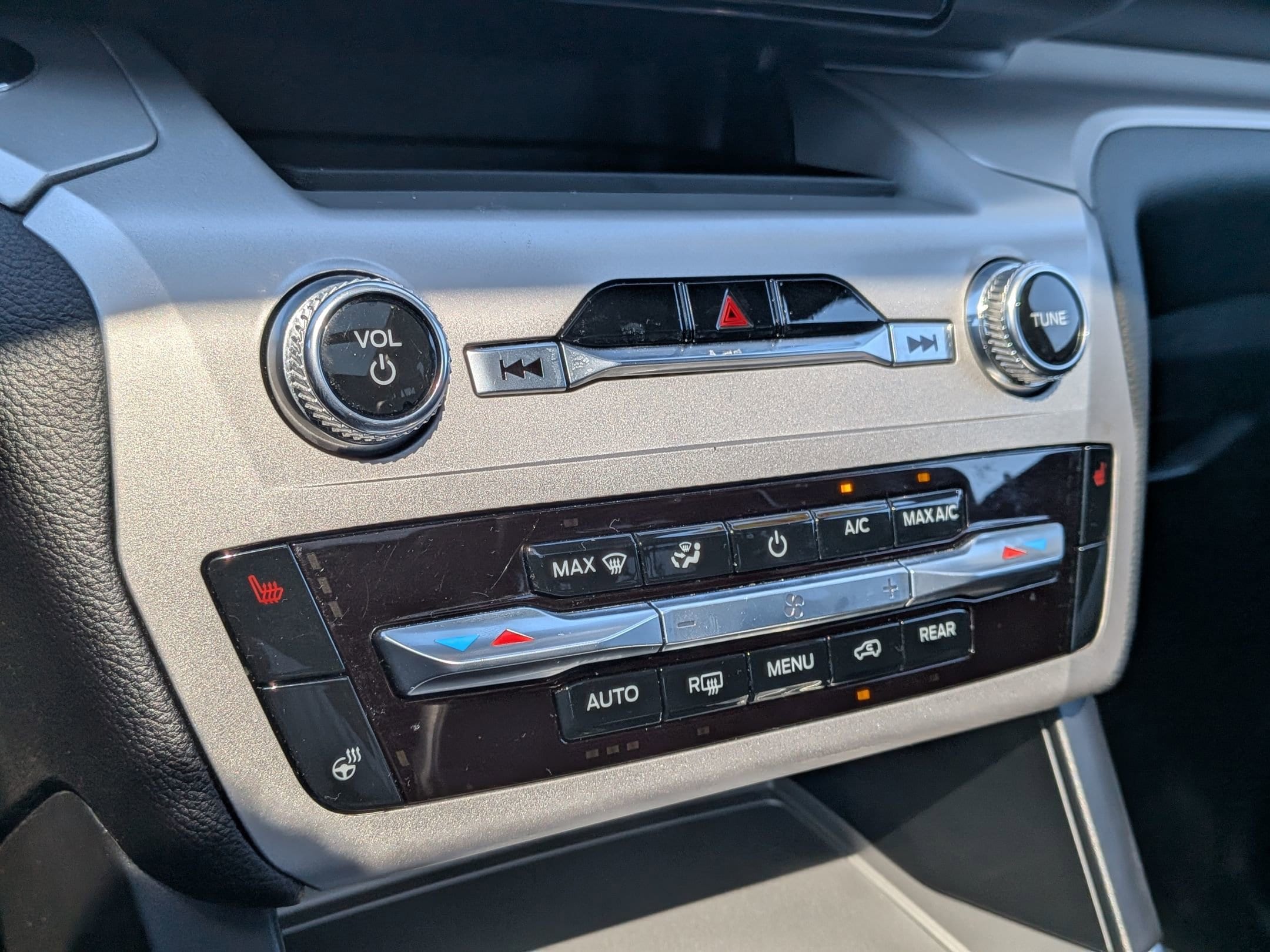 2023 FORD EXPLORER - Image 20