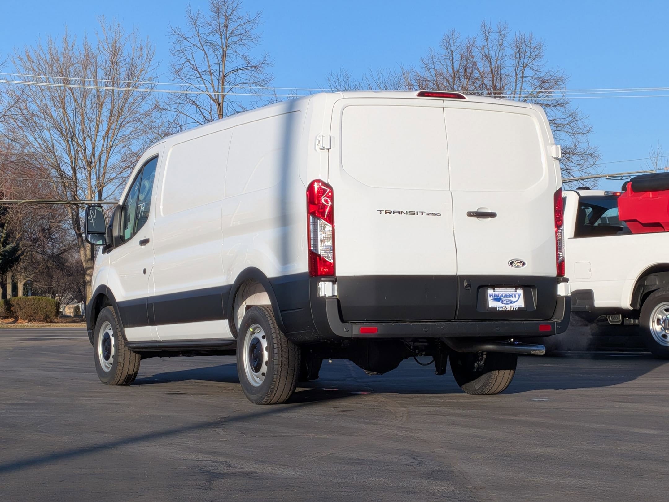 2026 FORD TRANSIT - Image 7