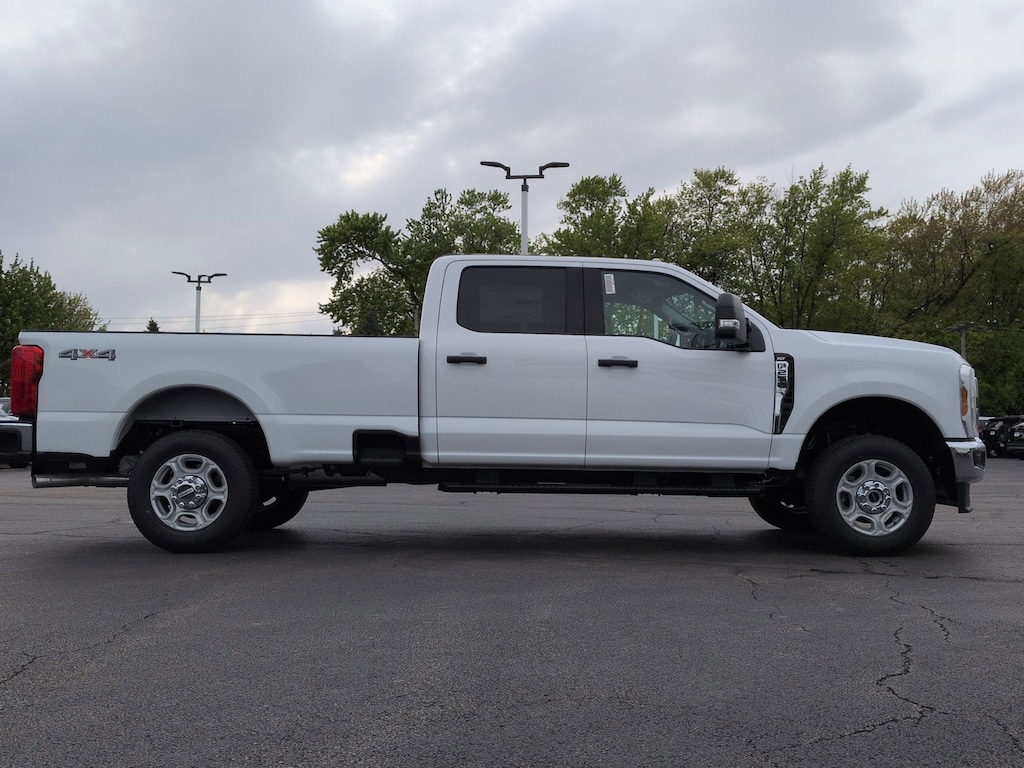New 2026 Ford Super Duty F-250 SRW XLT 4WD Crew Cab 8 Box XLT 4WD Crew Cab 8 Box