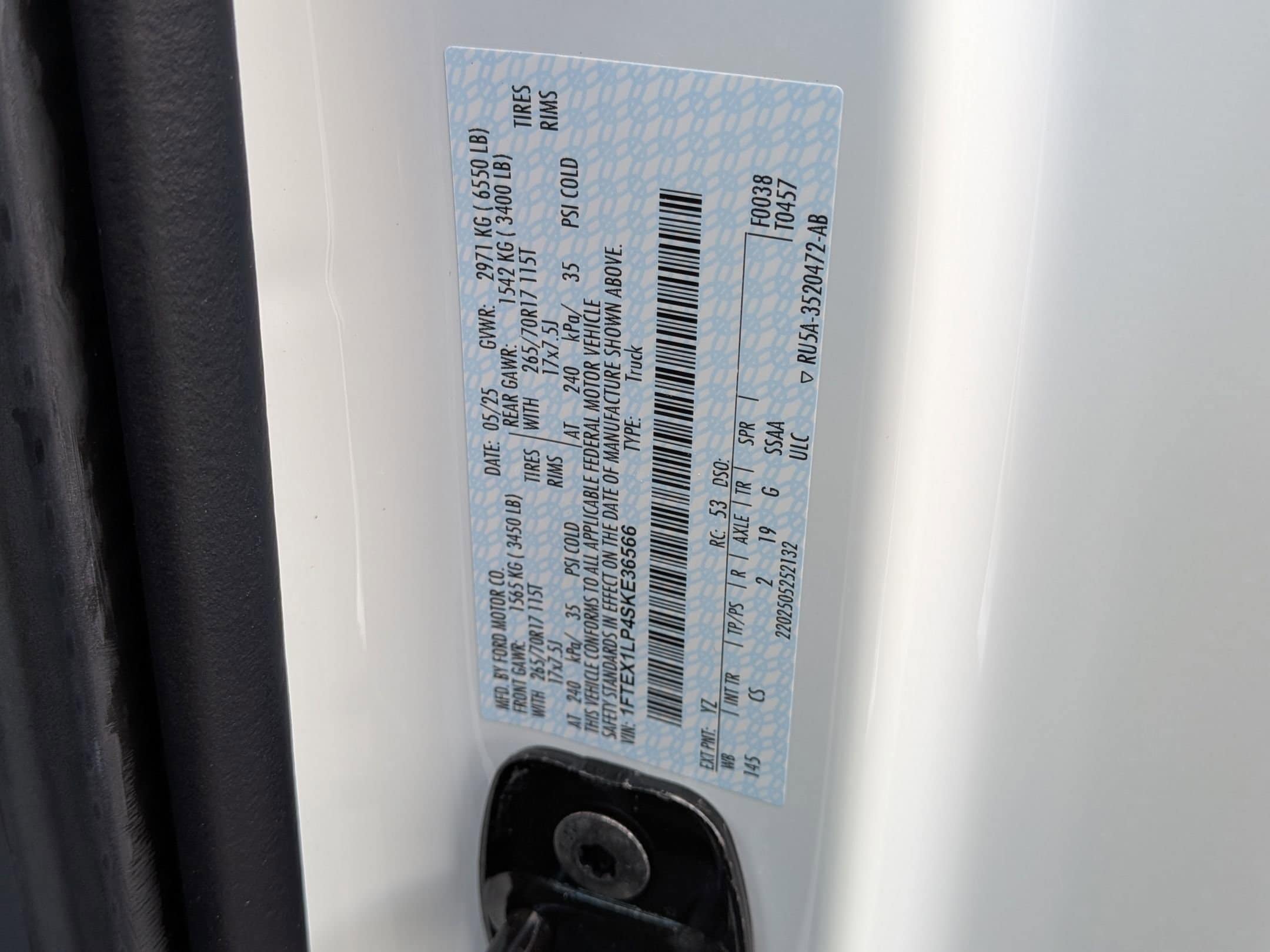 2025 FORD F-150 - Image 25