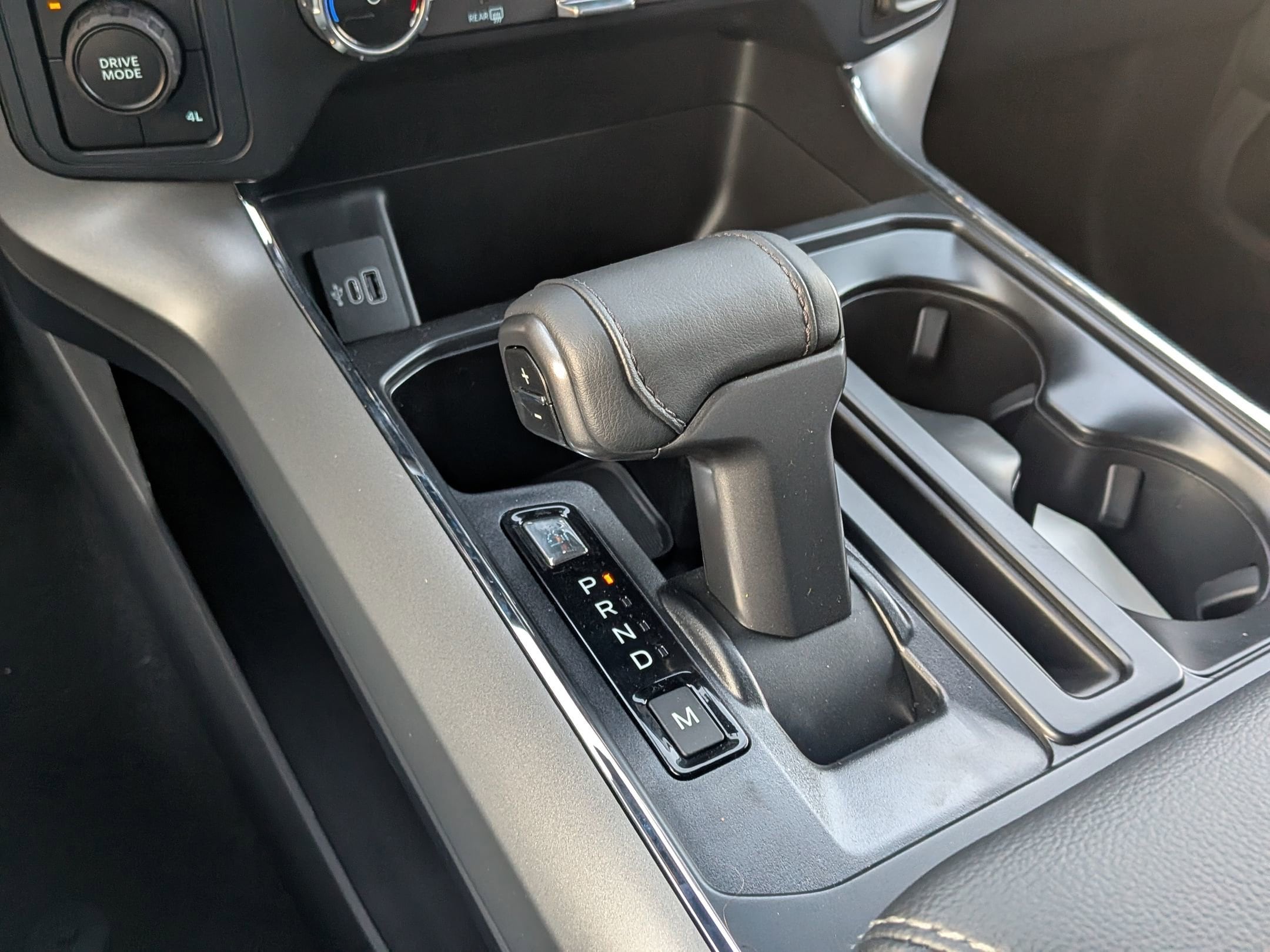 2025 FORD F-150 - Image 21