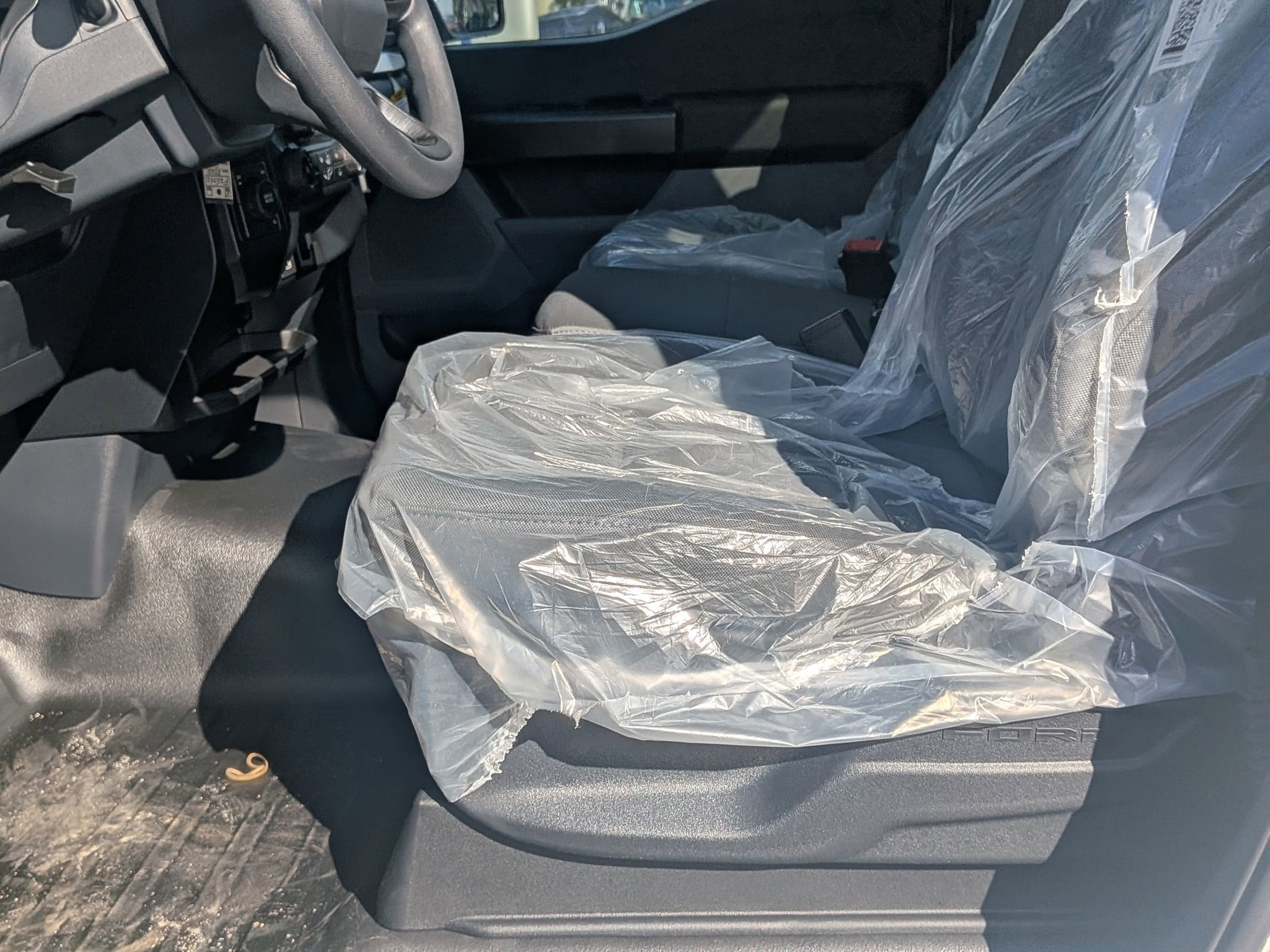 2025 FORD F-150 - Image 11