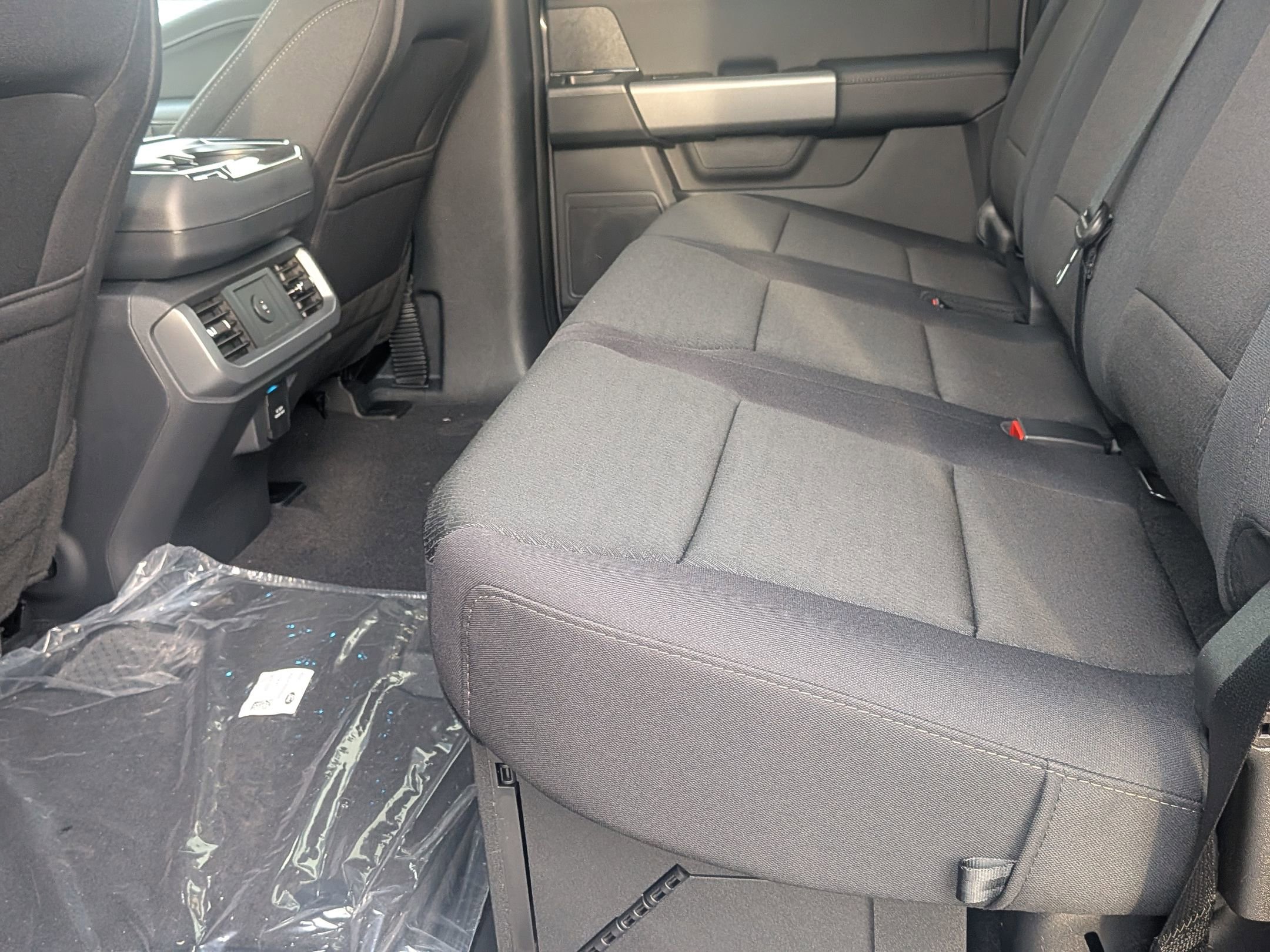 2025 FORD F-150 - Image 23