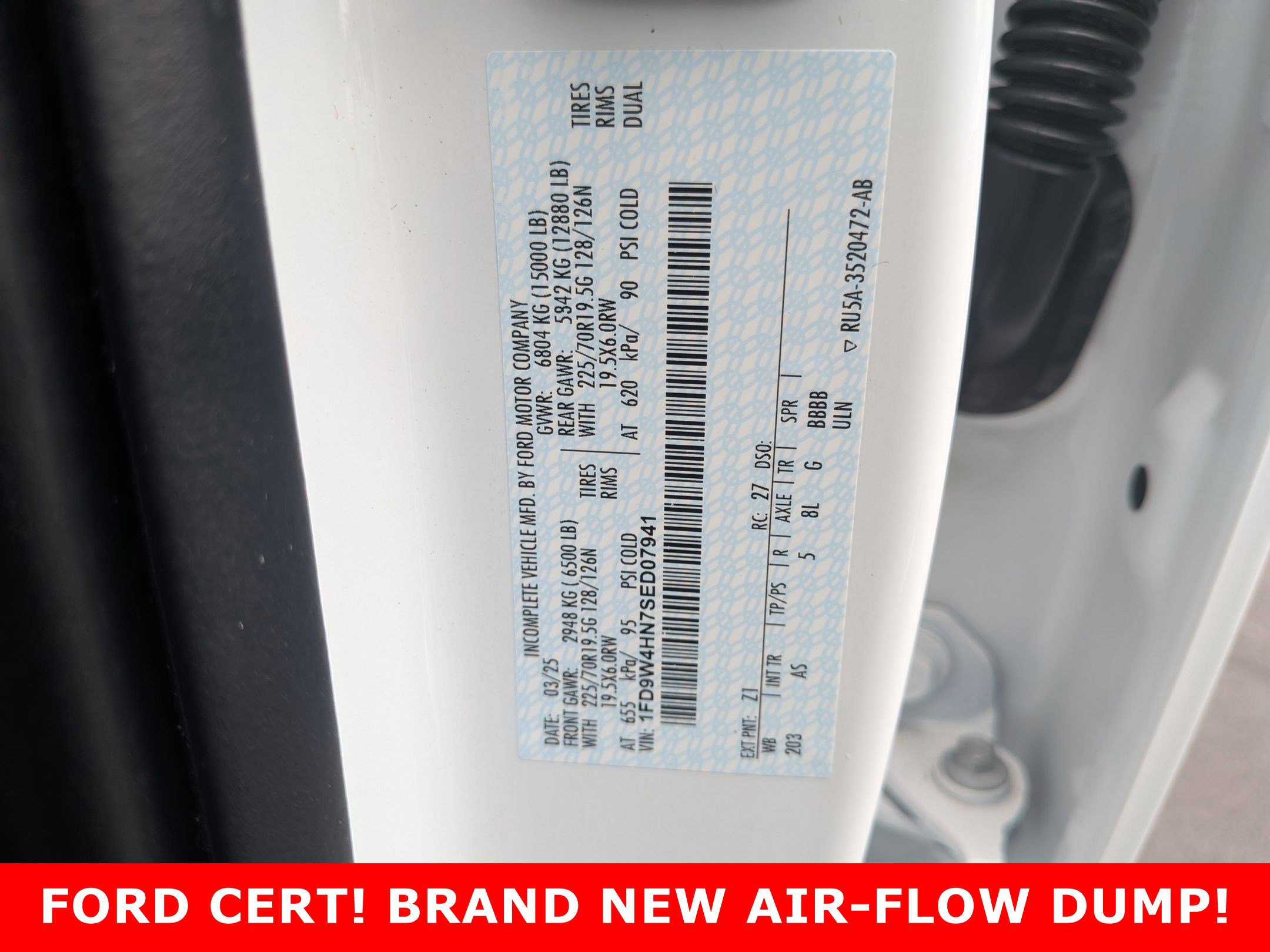 2025 FORD F-450 - Image 29