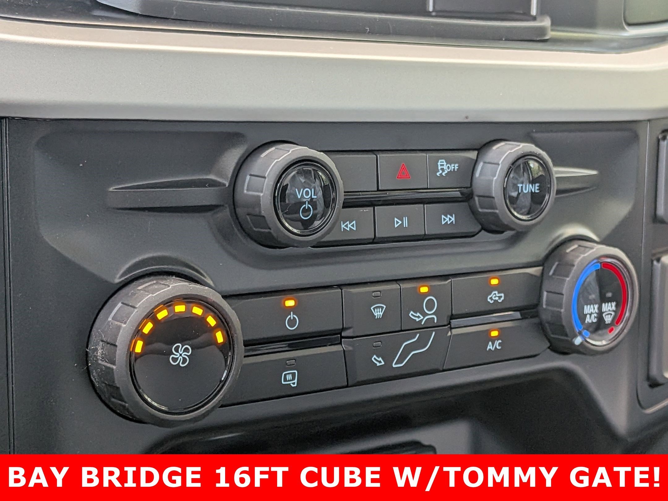 2025 FORD F-450 - Image 17