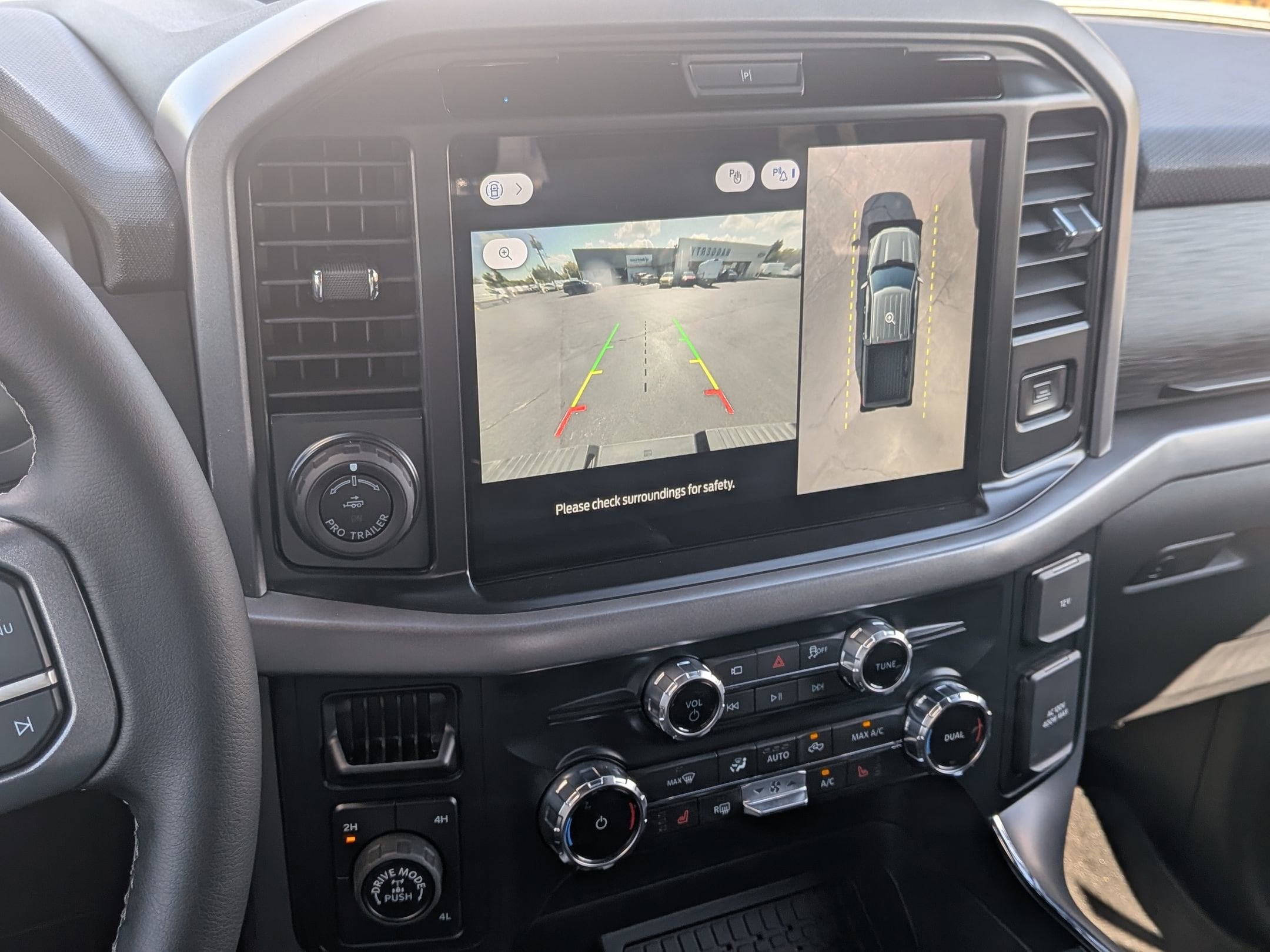 2025 FORD F-150 - Image 17