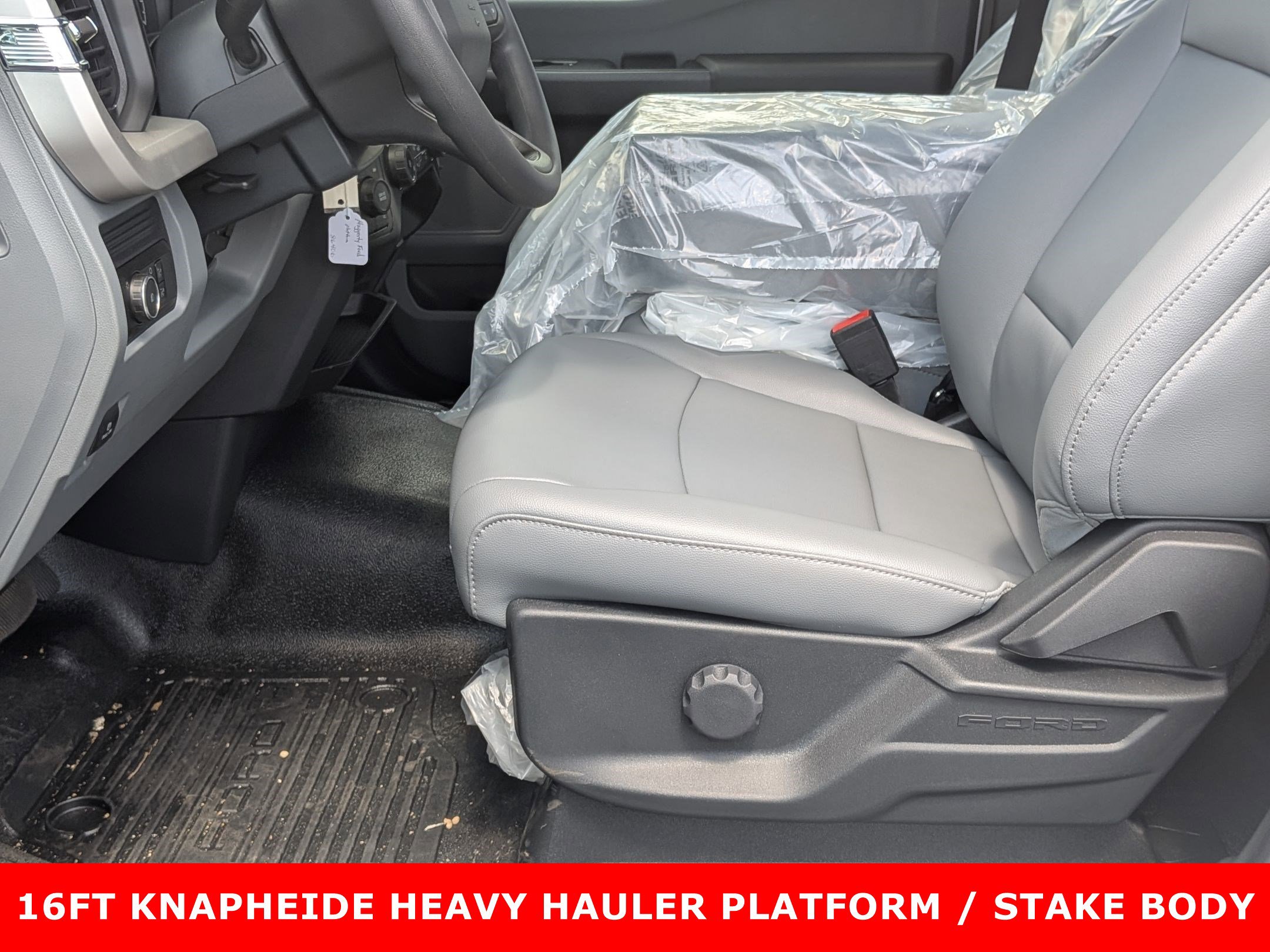 2025 FORD F-550 - Image 11