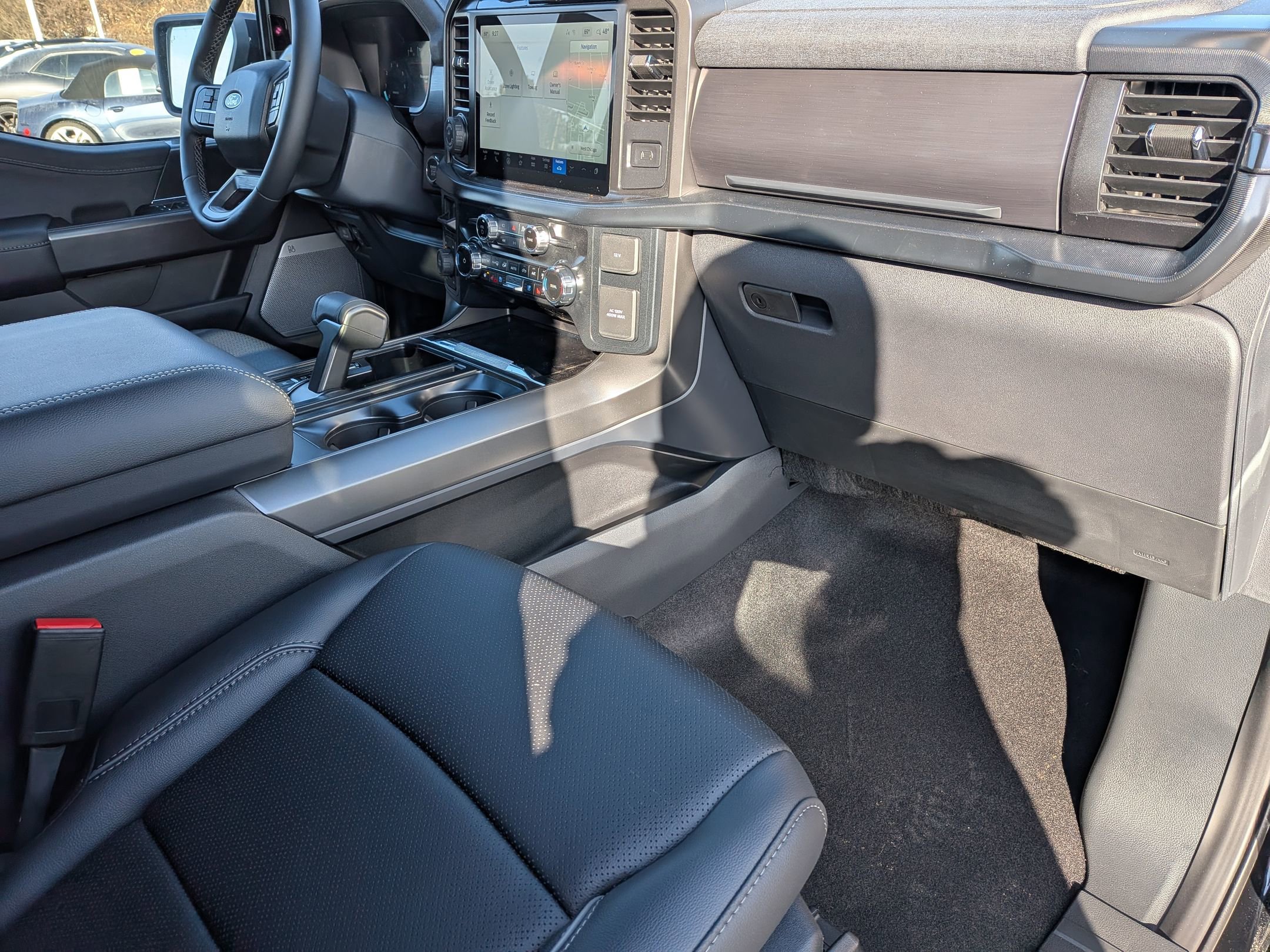 2025 FORD F-150 - Image 27