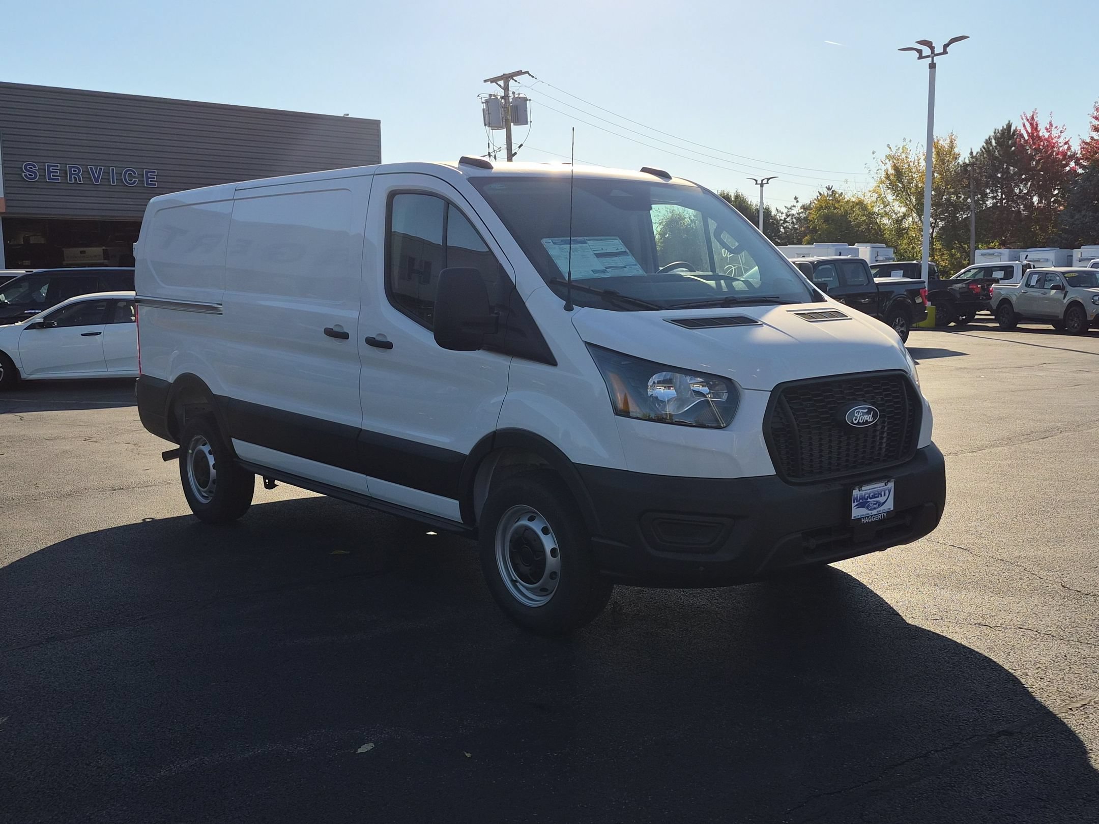 New 2027 Ford Transit T-250 130 Low Rf 9150 GVWR RWD