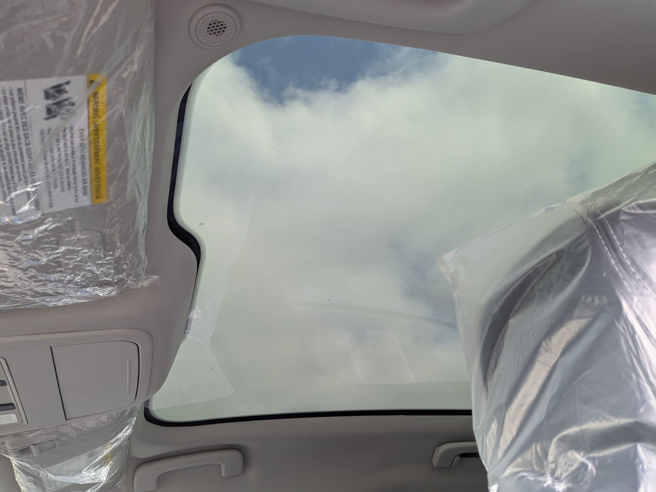 2025 FORD MUSTANG MACH-E - Image 12