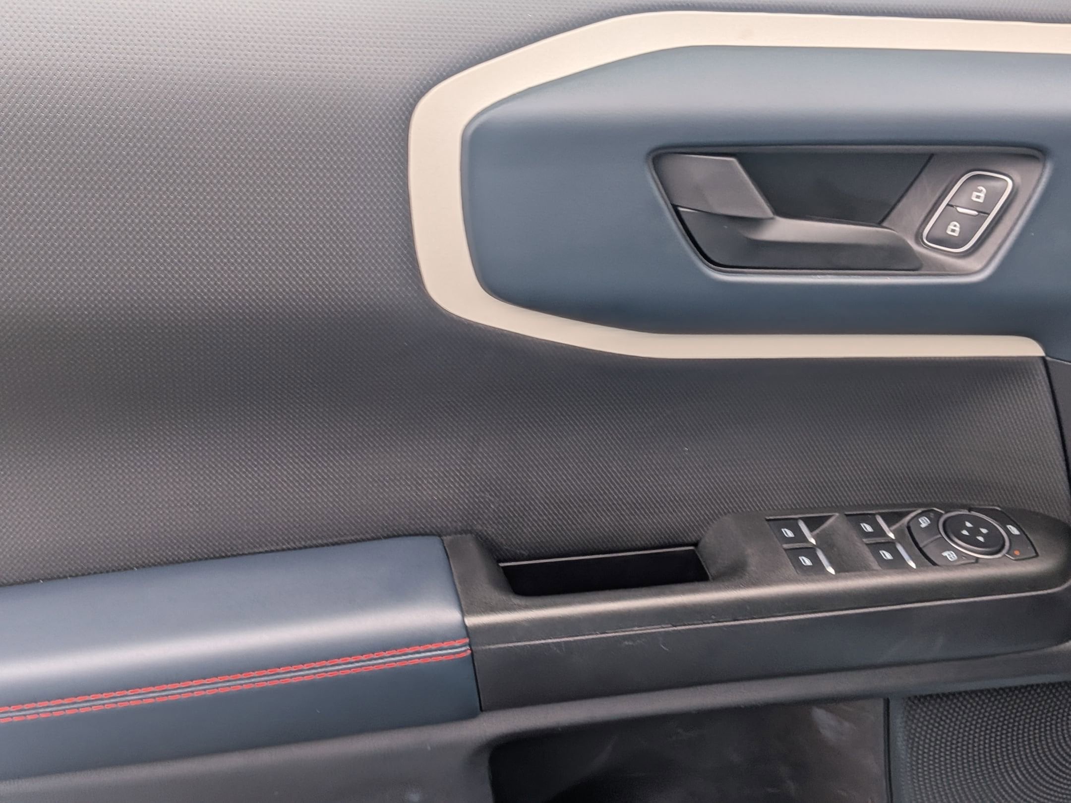 2025 FORD BRONCO SPORT - Image 13