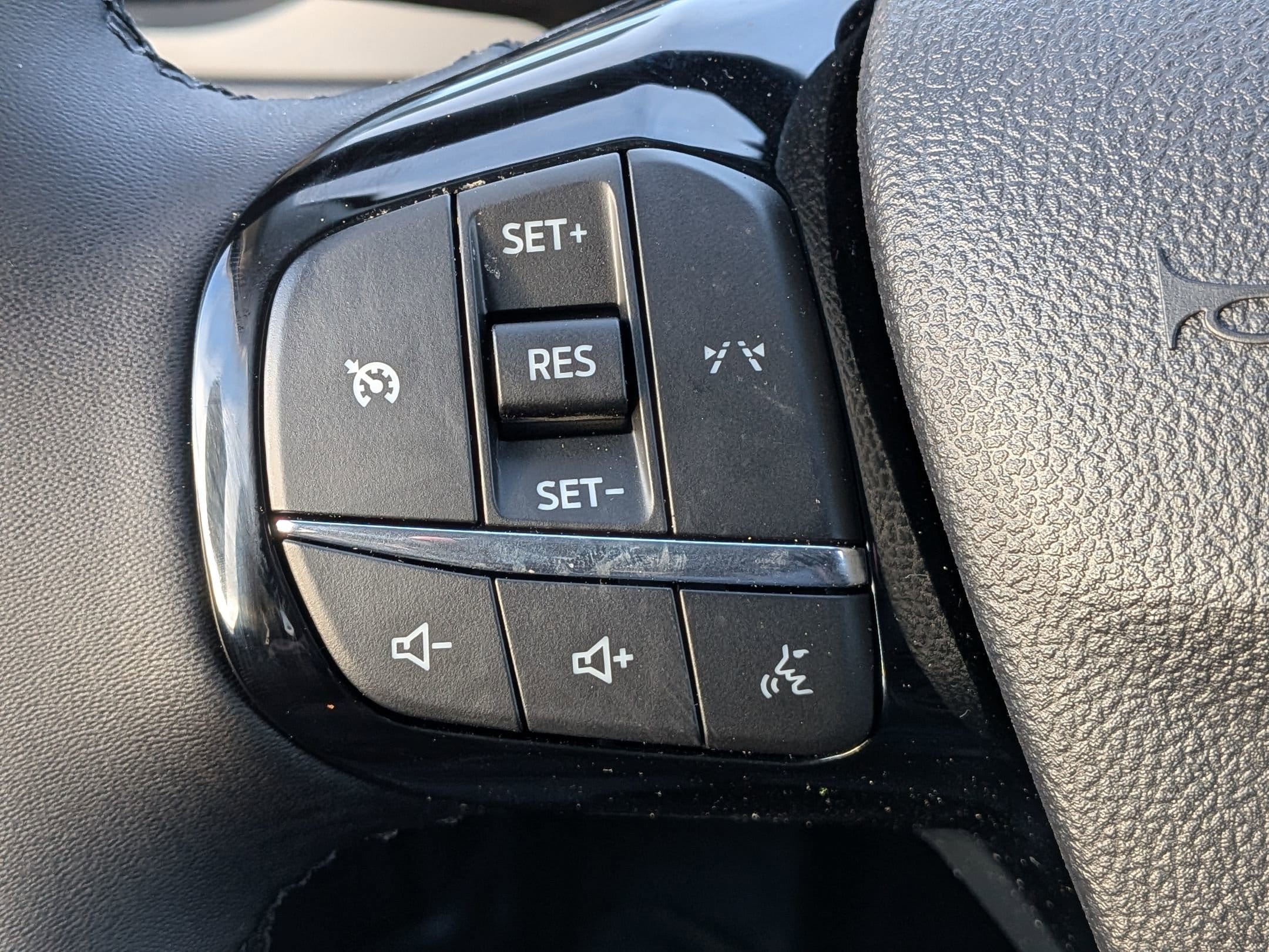 2026 FORD ESCAPE - Image 14