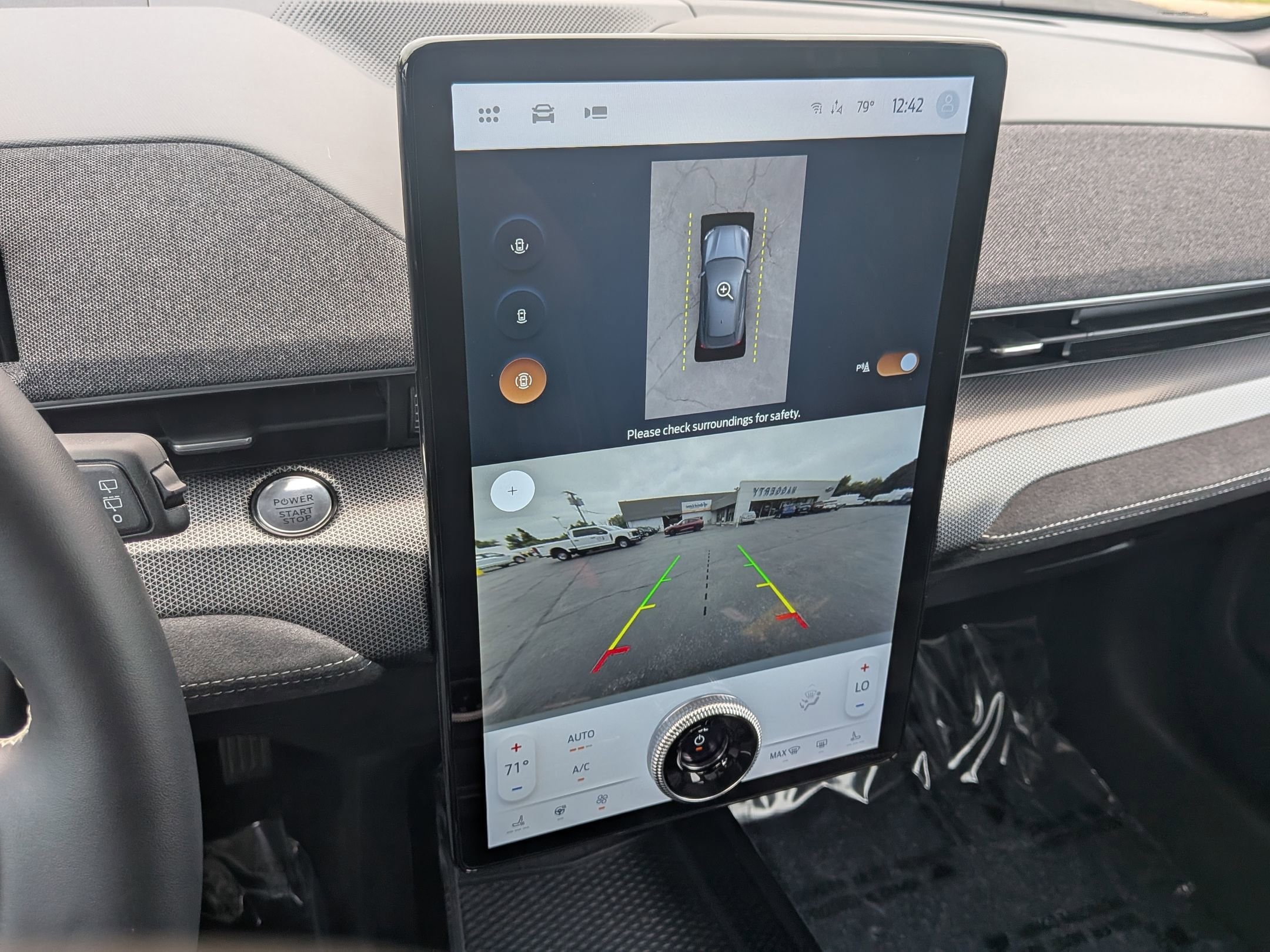 2024 FORD MUSTANG MACH-E - Image 18