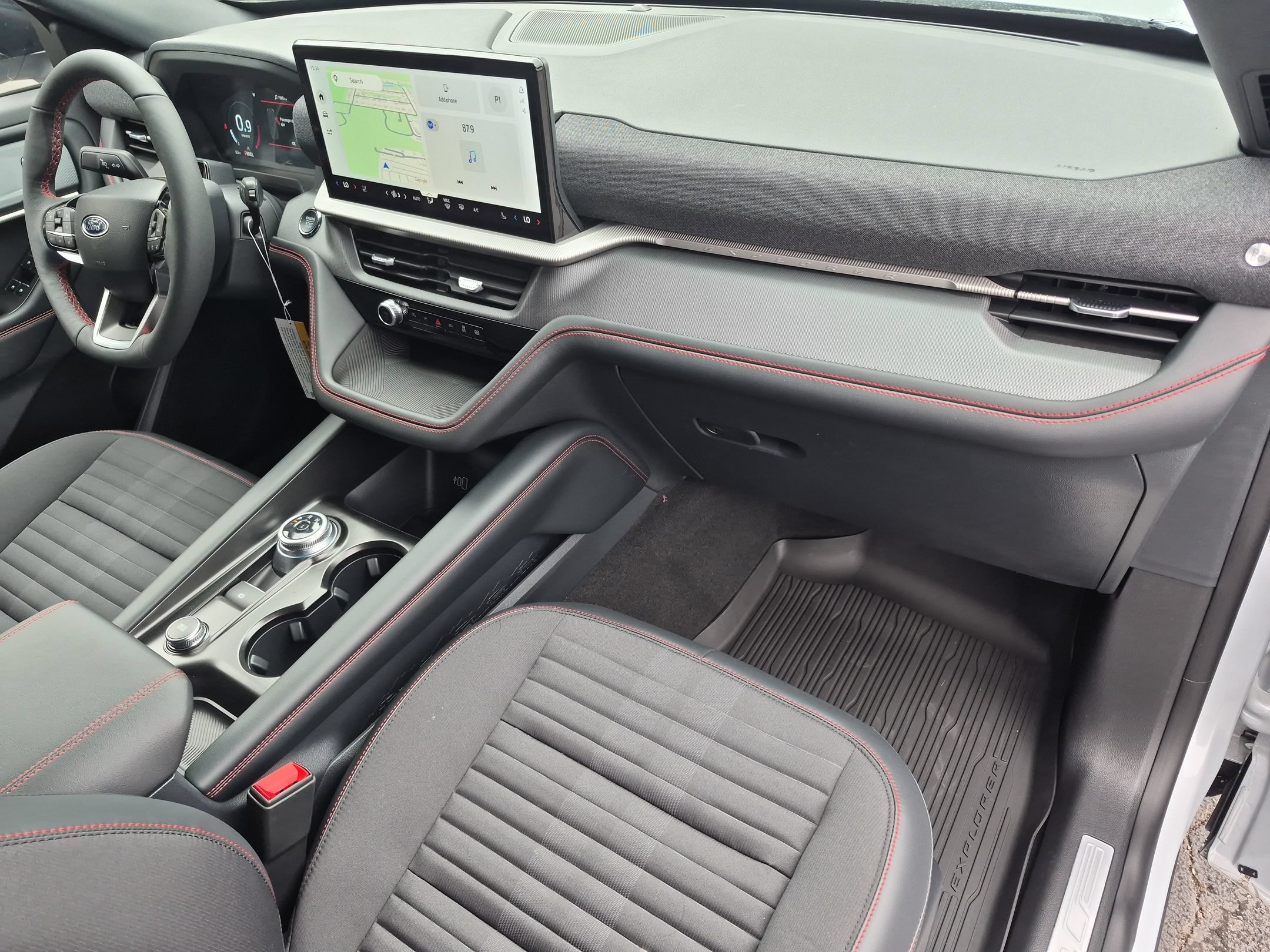 2026 Ford Explorer ST-Line - Photo 31