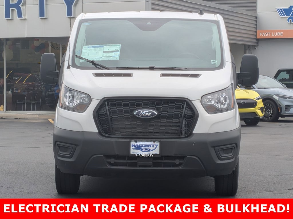 New 2025 Ford Transit T-250 148 Low Rf 9070 GVWR RWD T-250 148 Low Rf 9070 GVWR RWD