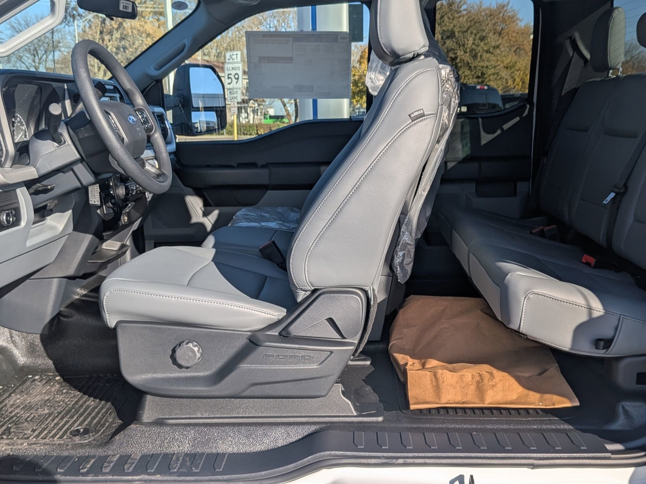 2026 FORD F-450 - Image 13