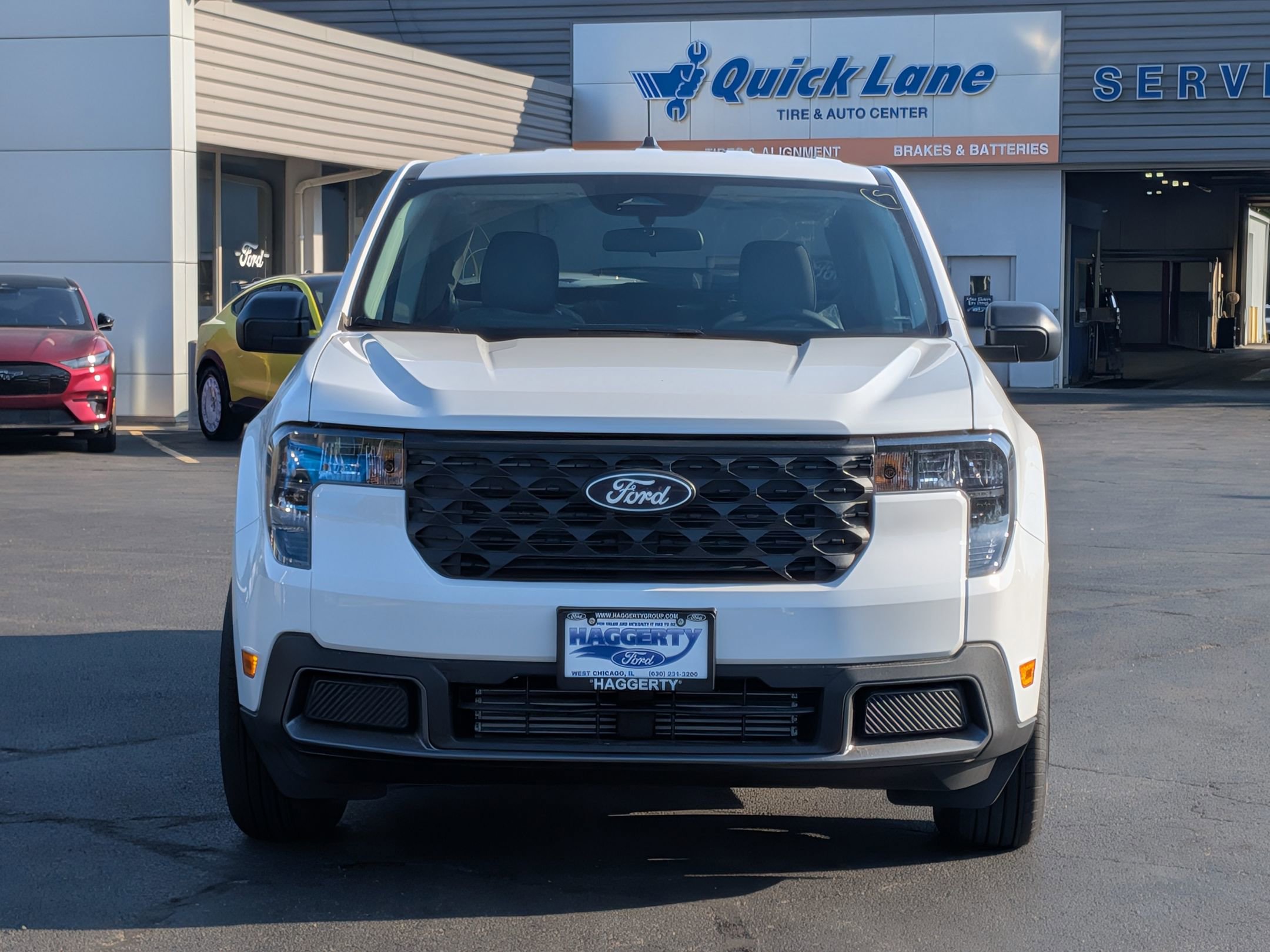 2025 Ford Maverick XLT photo 2