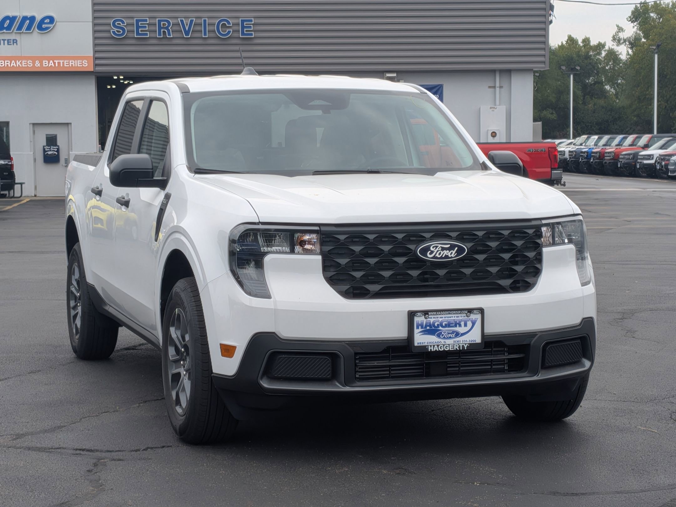2025 Ford Maverick XLT photo 3