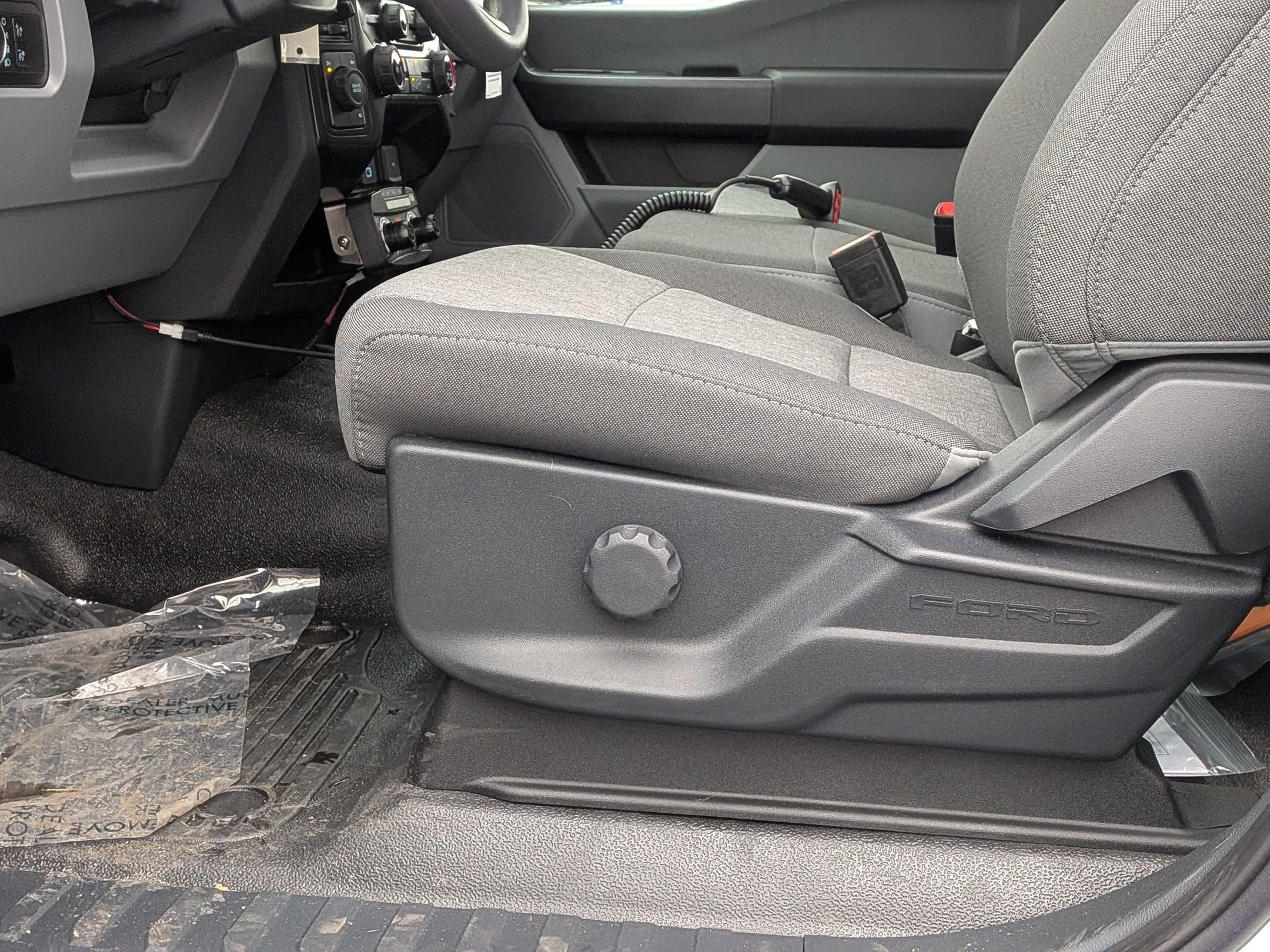 2025 FORD F-350 - Image 12