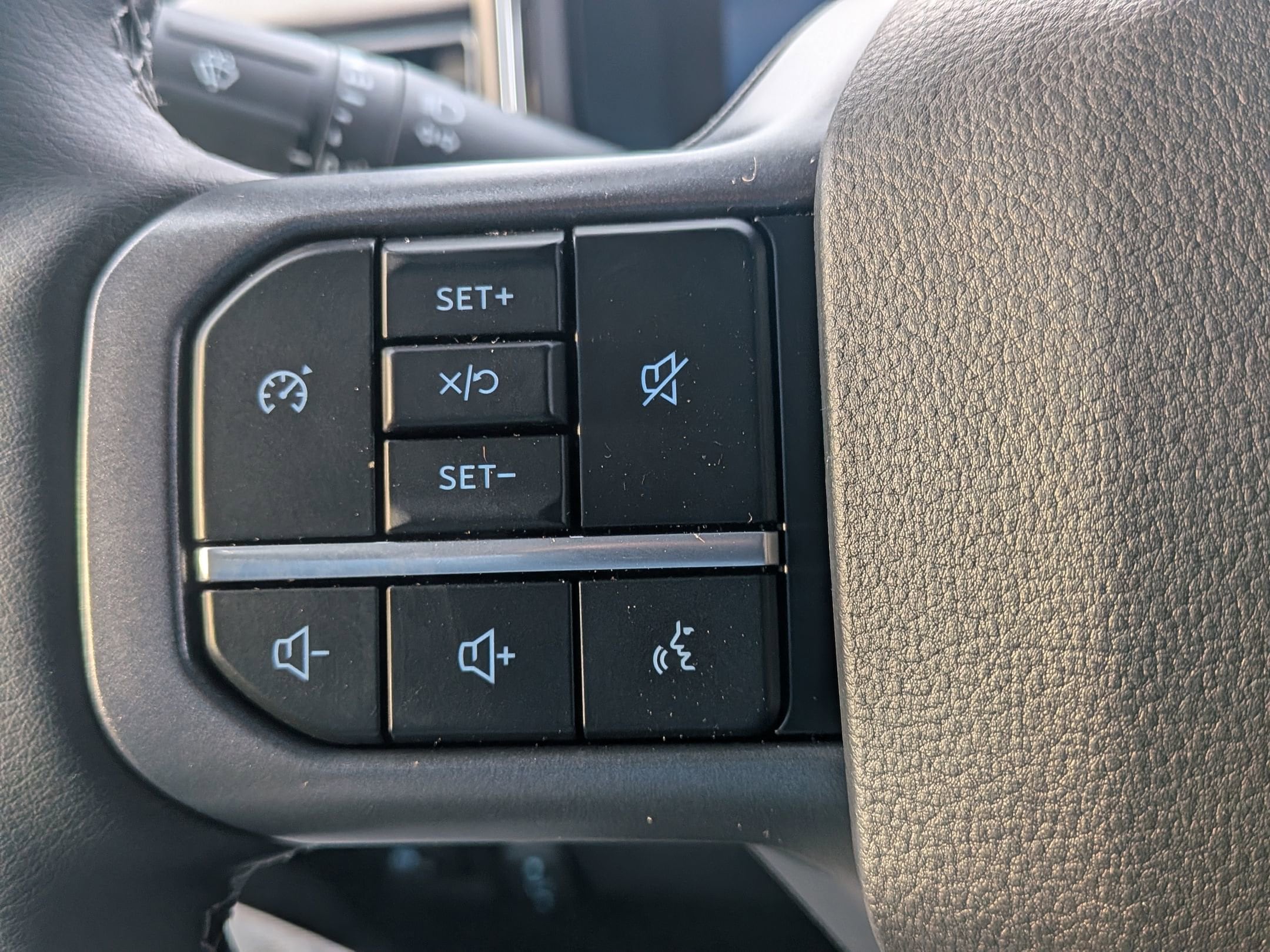 2026 FORD F-250 - Image 14