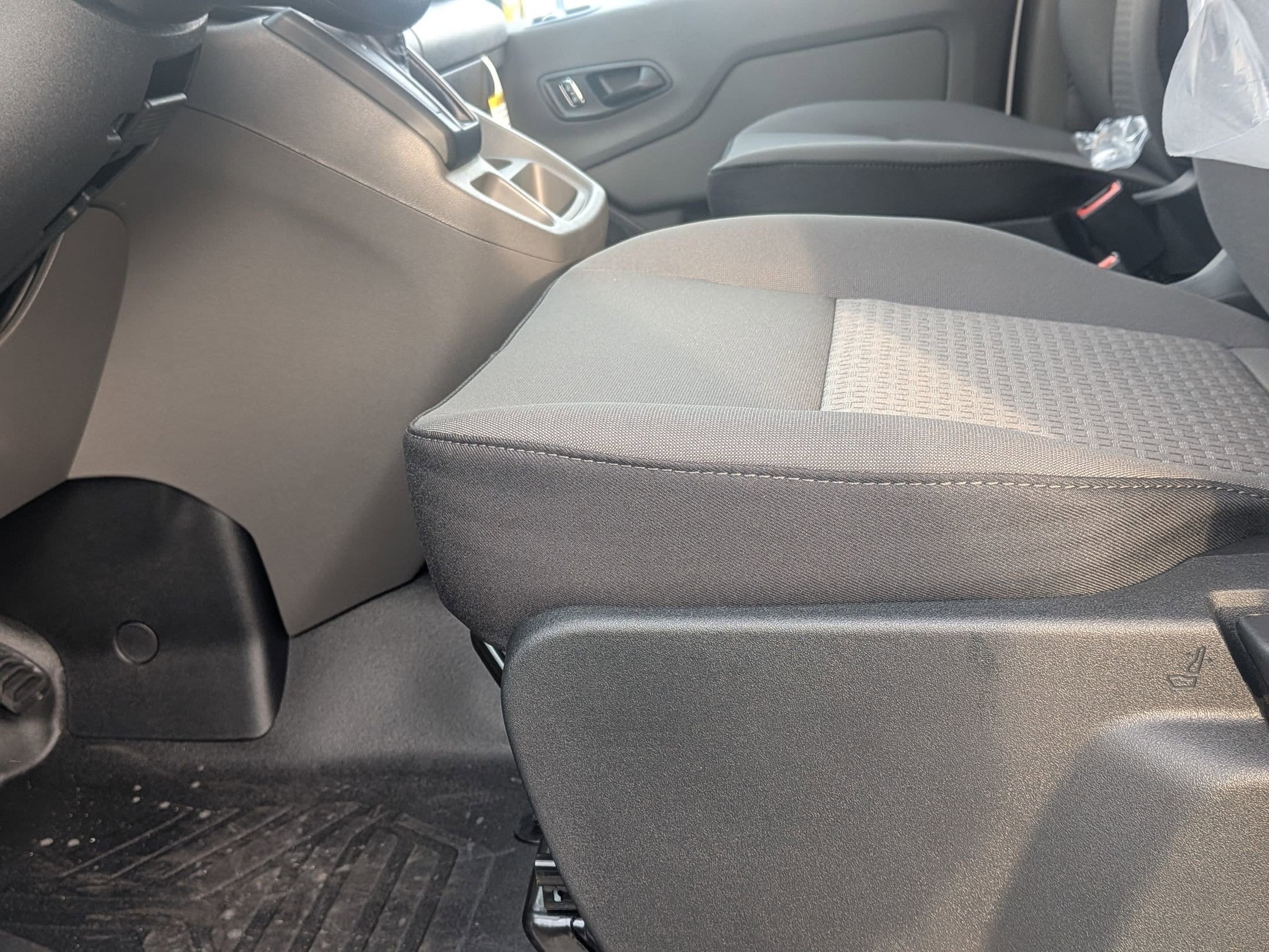 2026 FORD TRANSIT - Image 11