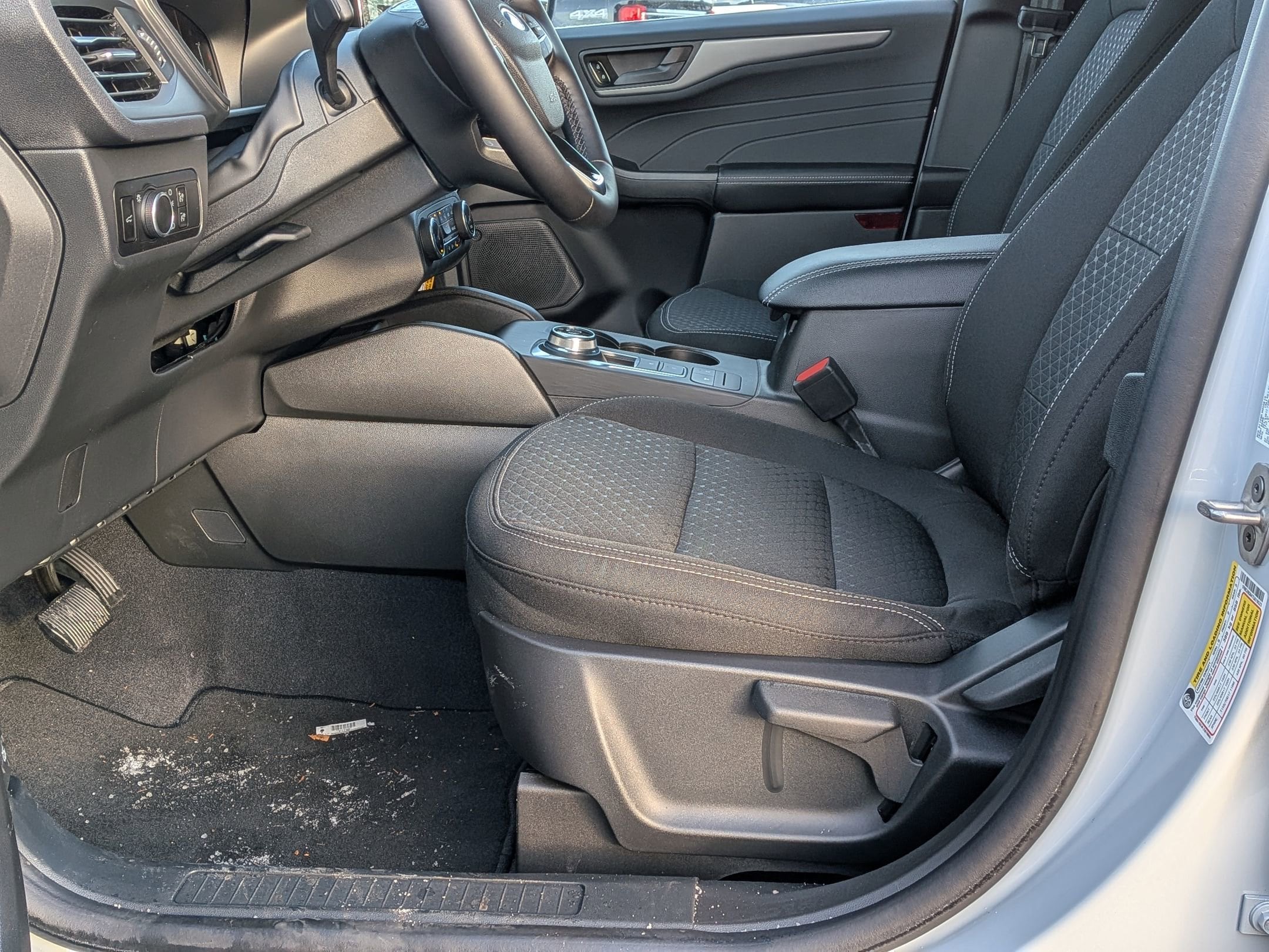 2026 FORD ESCAPE - Image 11