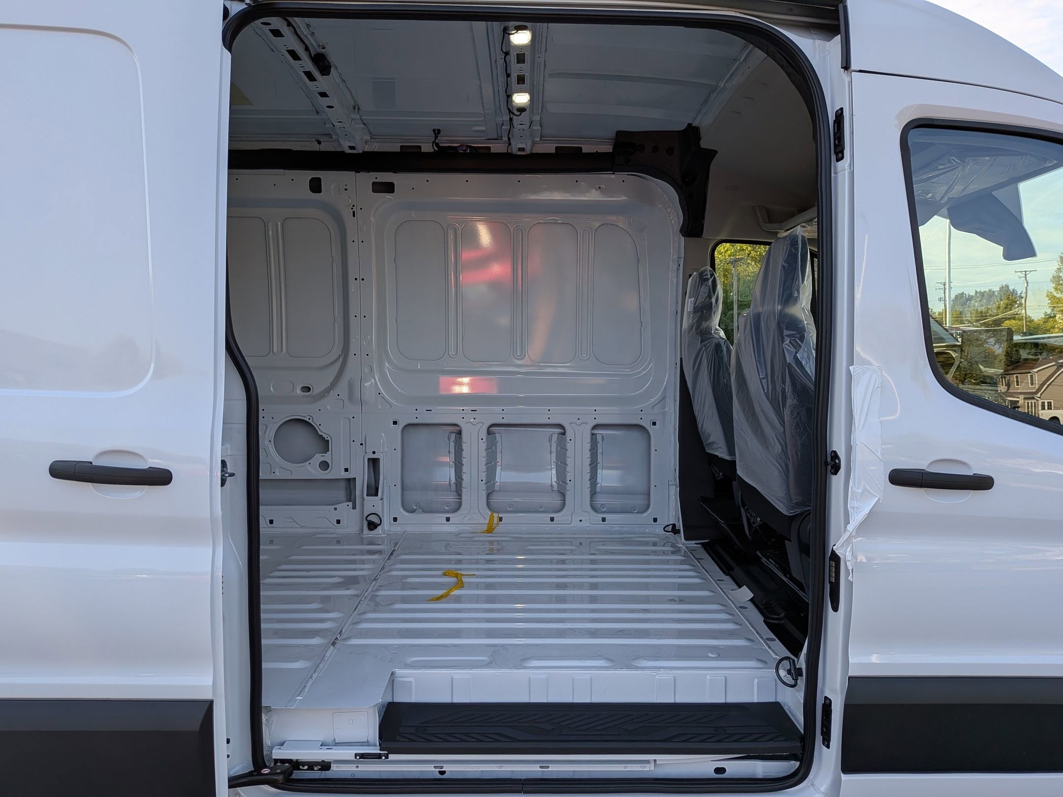2026 FORD TRANSIT - Image 23