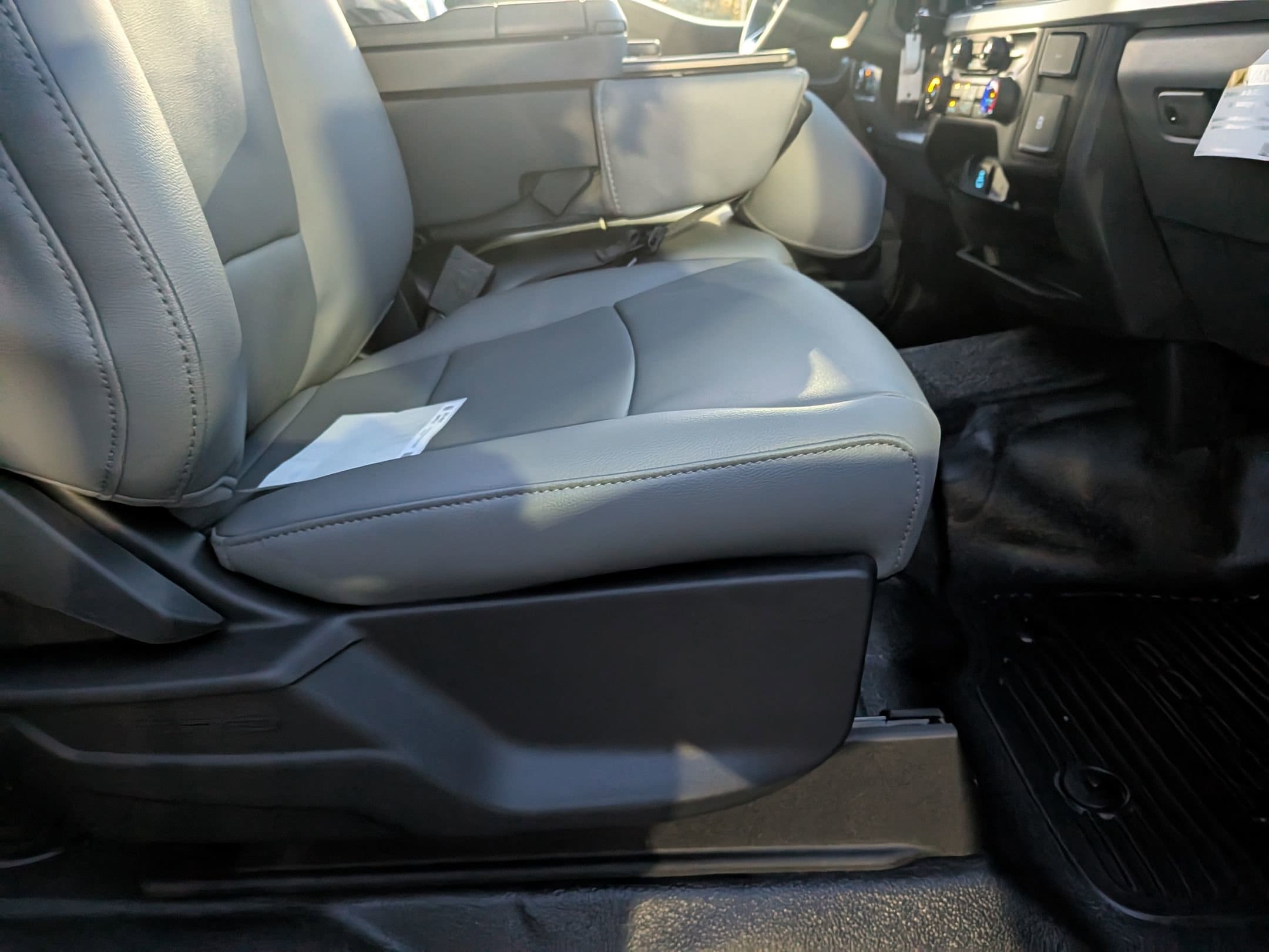 2026 FORD F-450 - Image 23