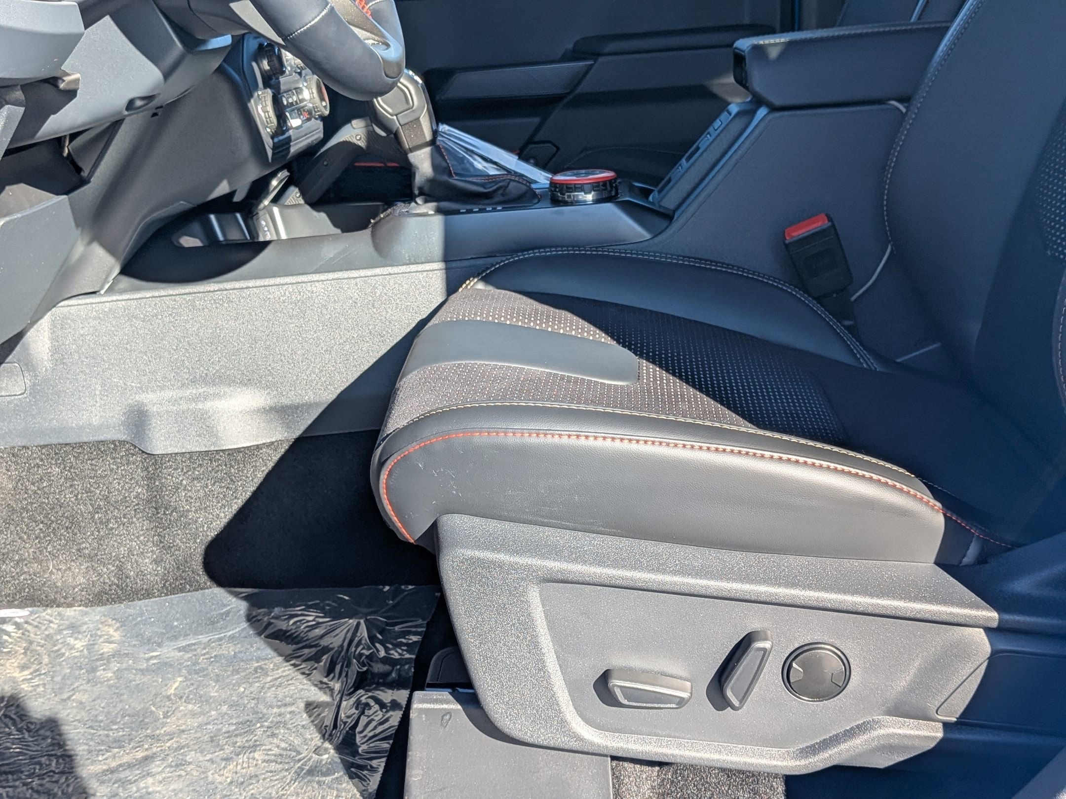 2025 FORD BRONCO - Image 11