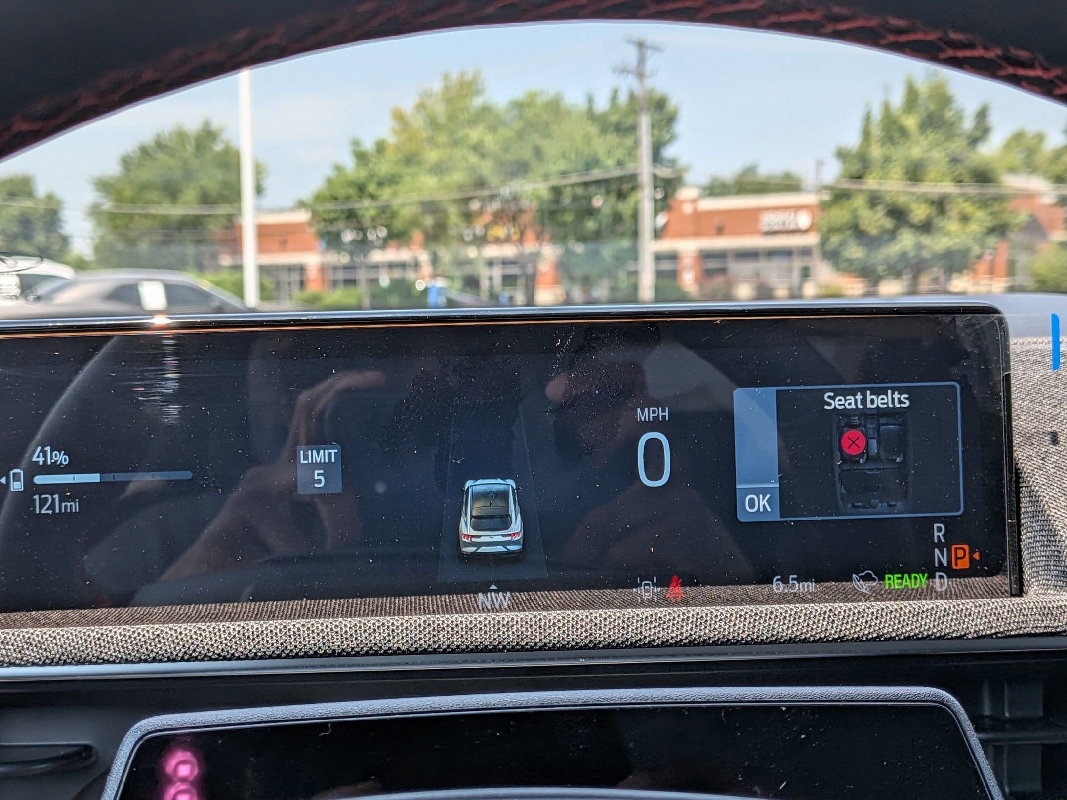 2025 FORD MUSTANG MACH-E - Image 13