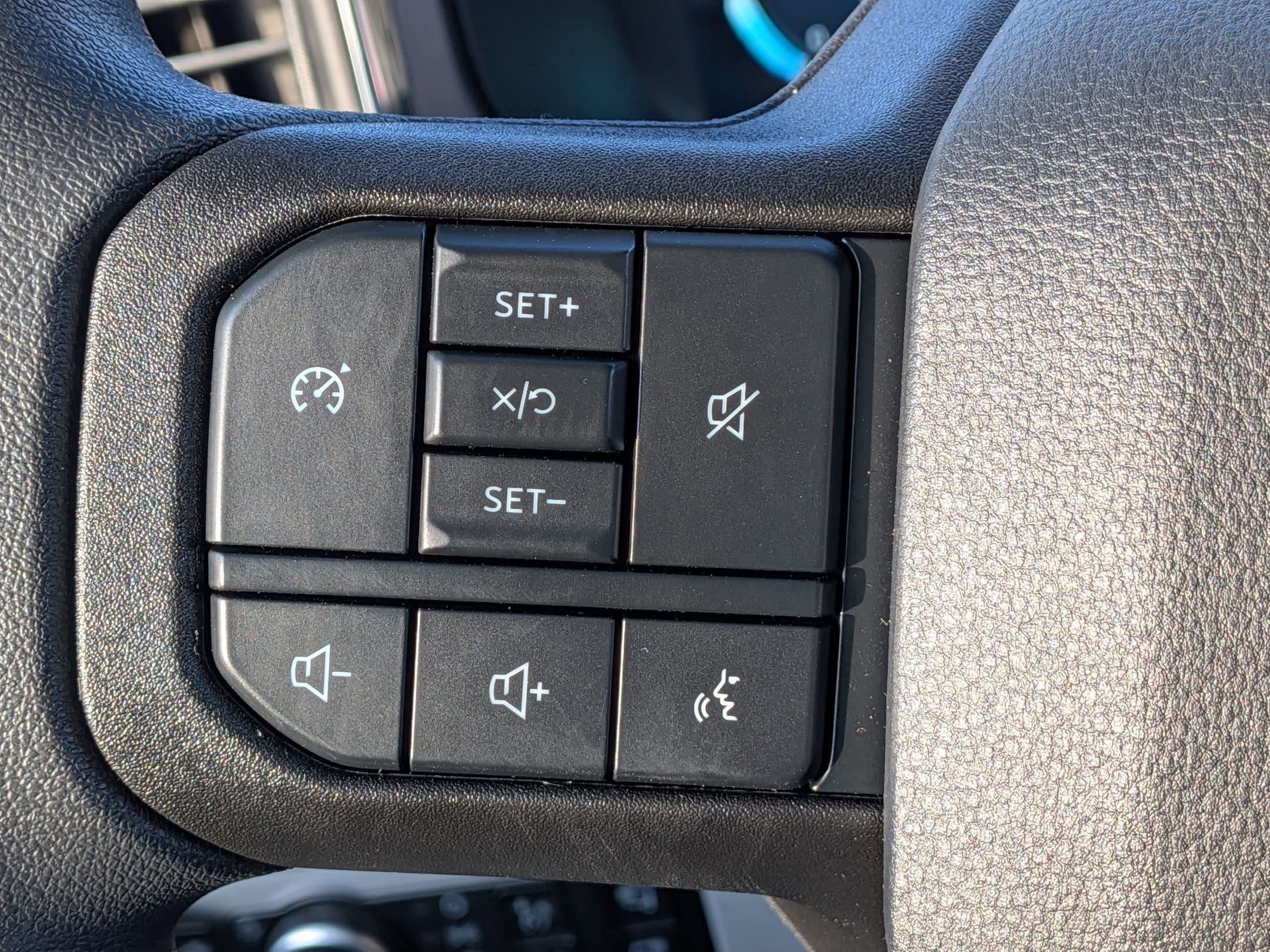 2026 FORD F-250 - Image 14