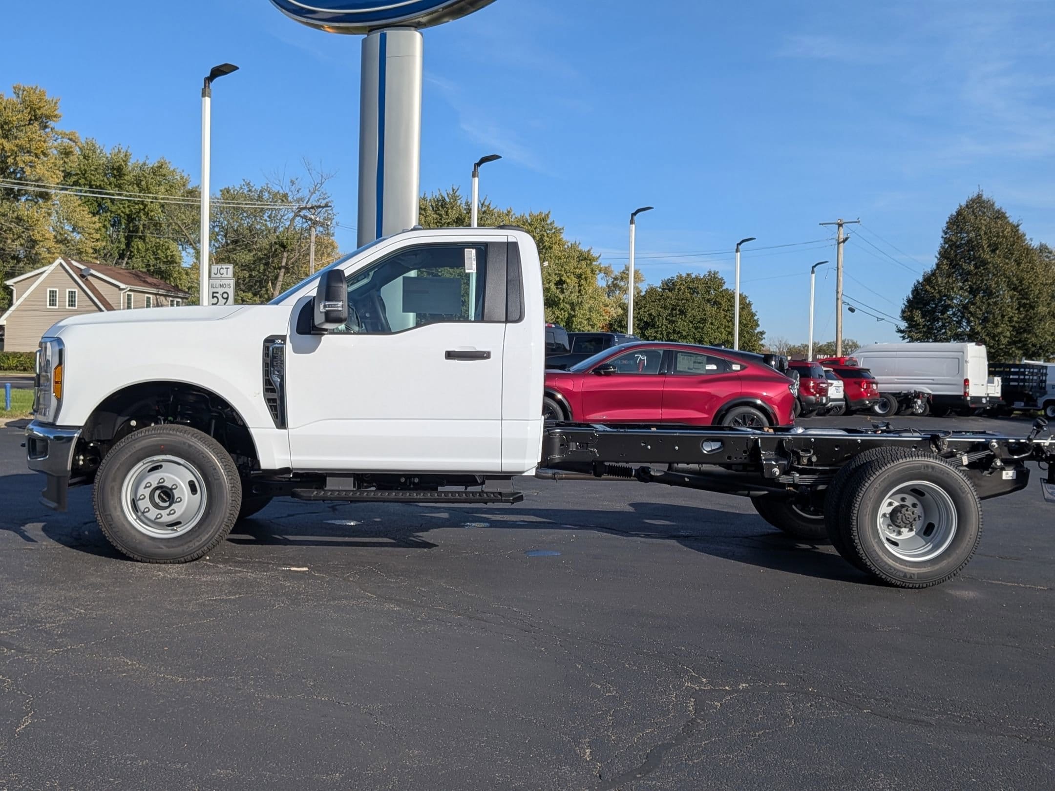 2026 FORD F-350 - Image 8