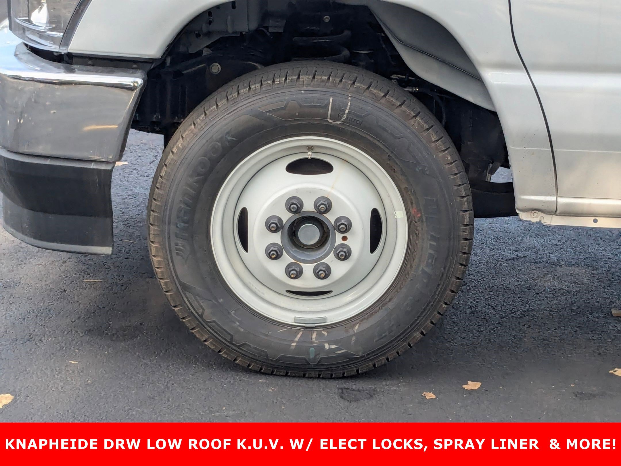 2025 FORD E-350 - Image 9