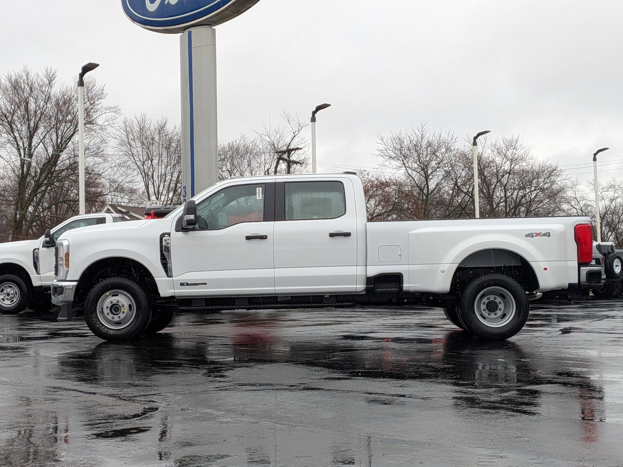 2026 FORD F-350 - Image 8