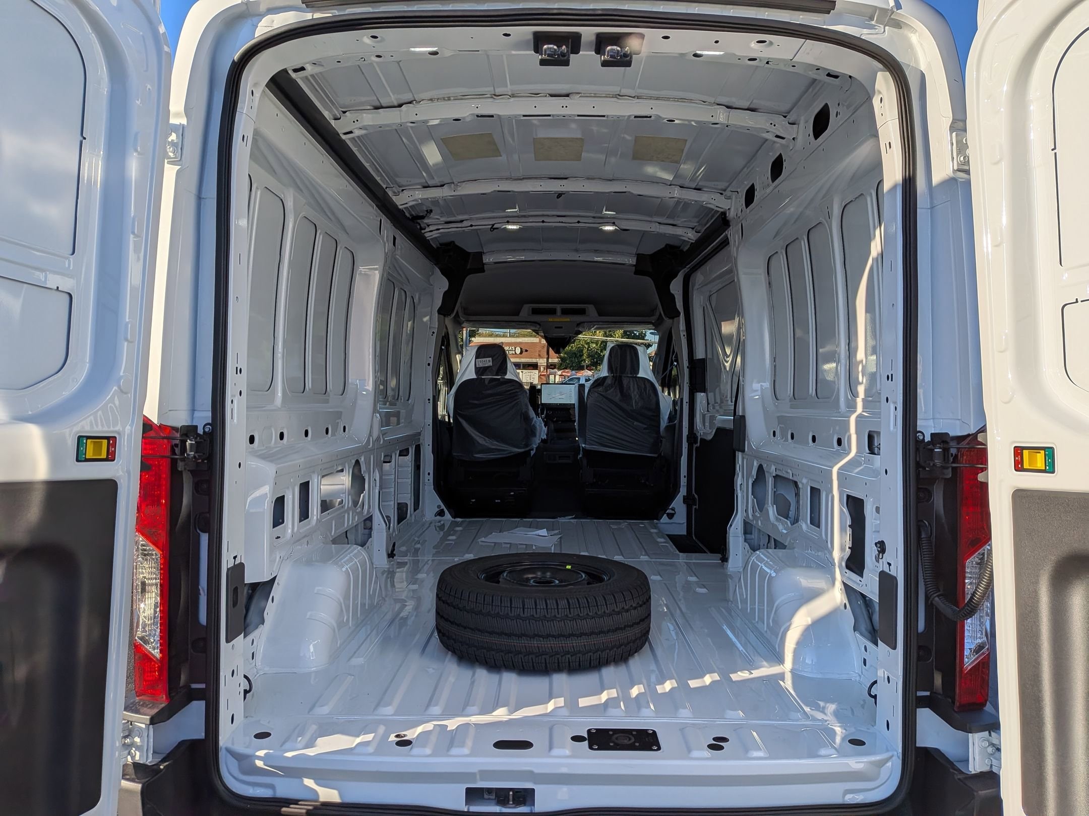 2026 FORD TRANSIT - Image 19