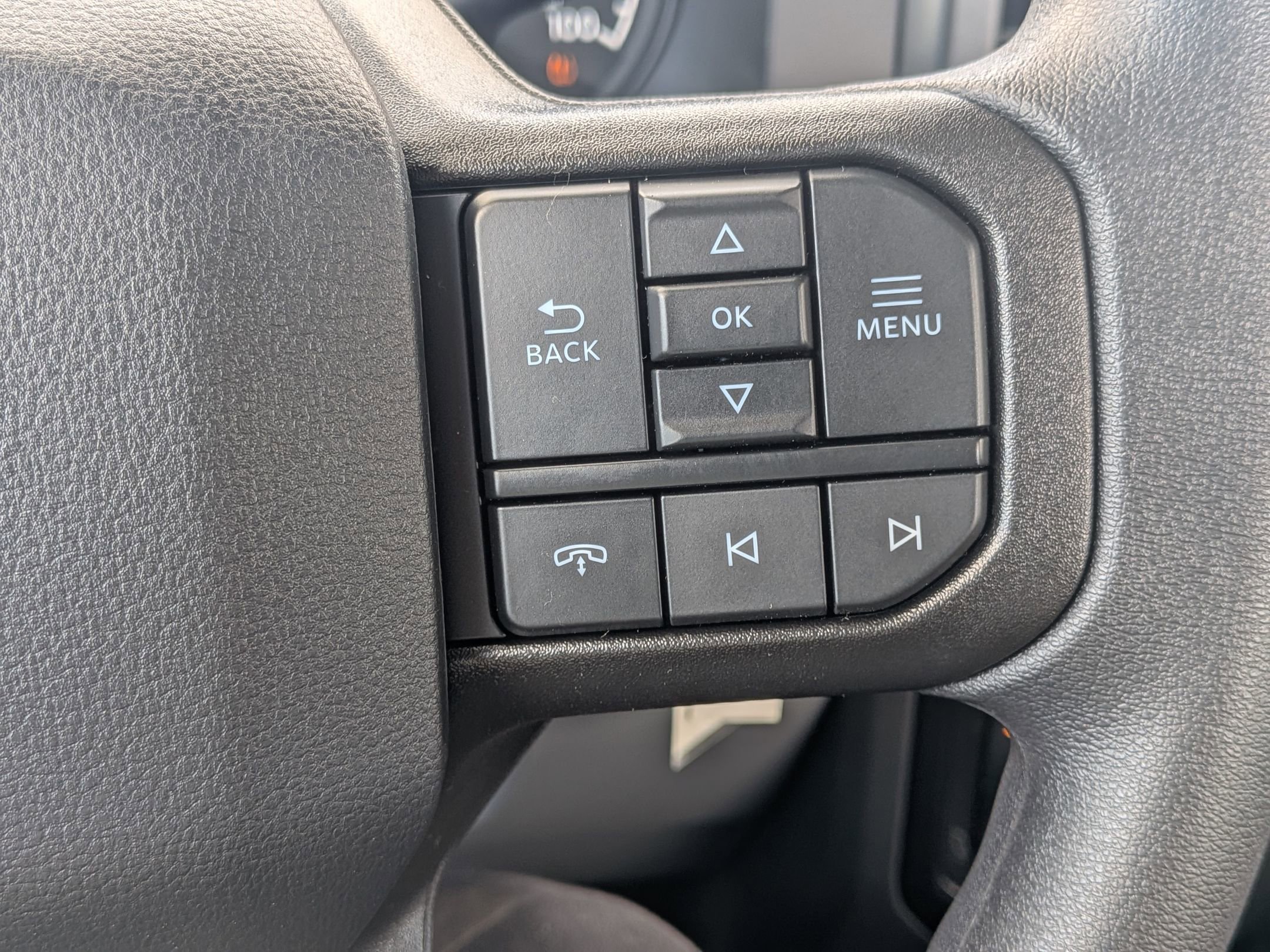 2025 FORD F-350 - Image 14