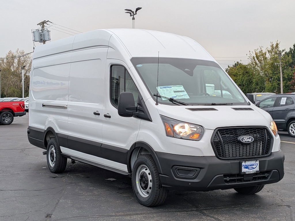 New 2026 Ford Transit T-350 148 EL Hi Rf 9500 GVWR RWD T-350 148 EL Hi Rf 9500 GVWR RWD