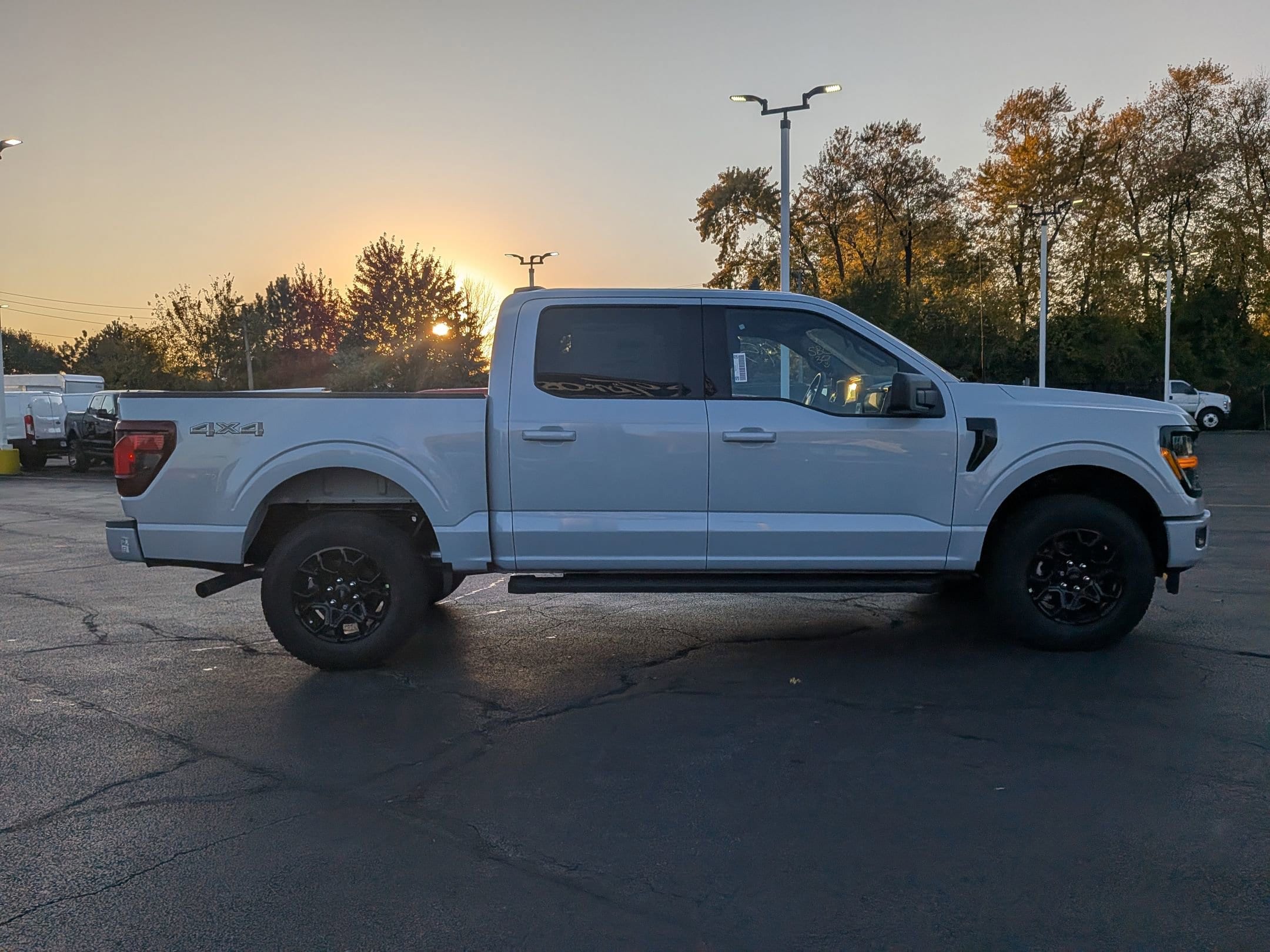 2025 FORD F-150 - Image 4