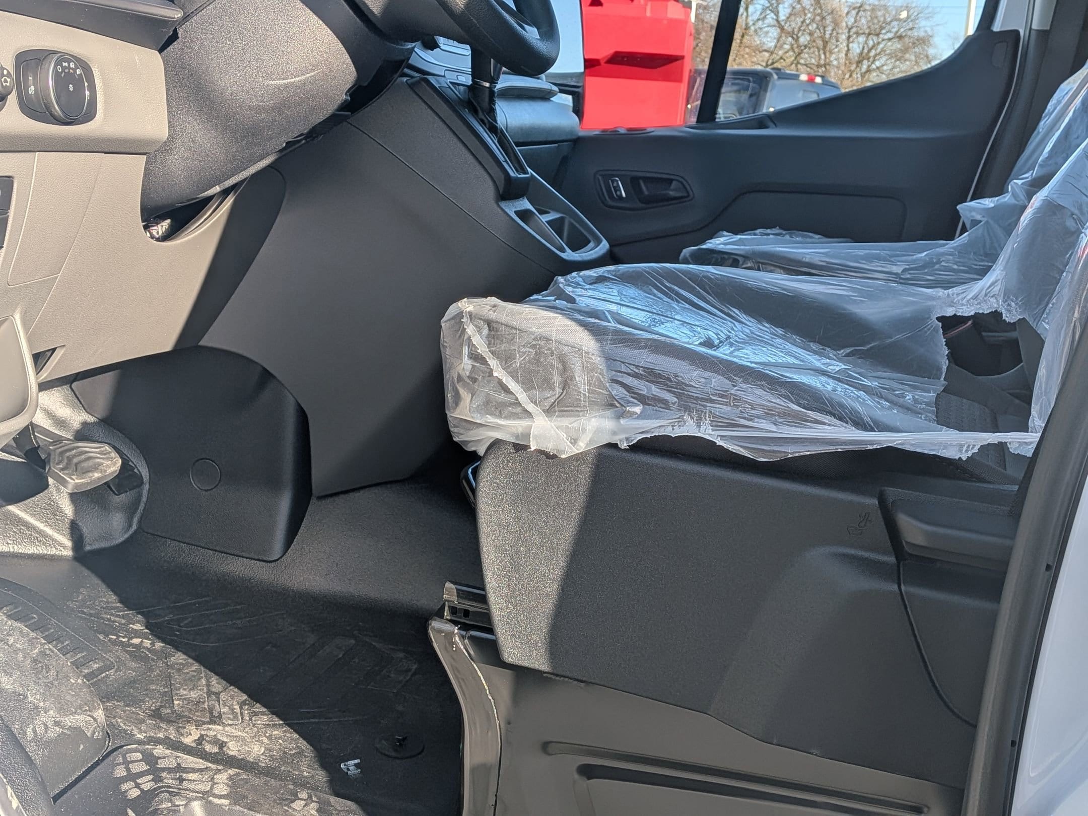 2026 FORD TRANSIT - Image 11